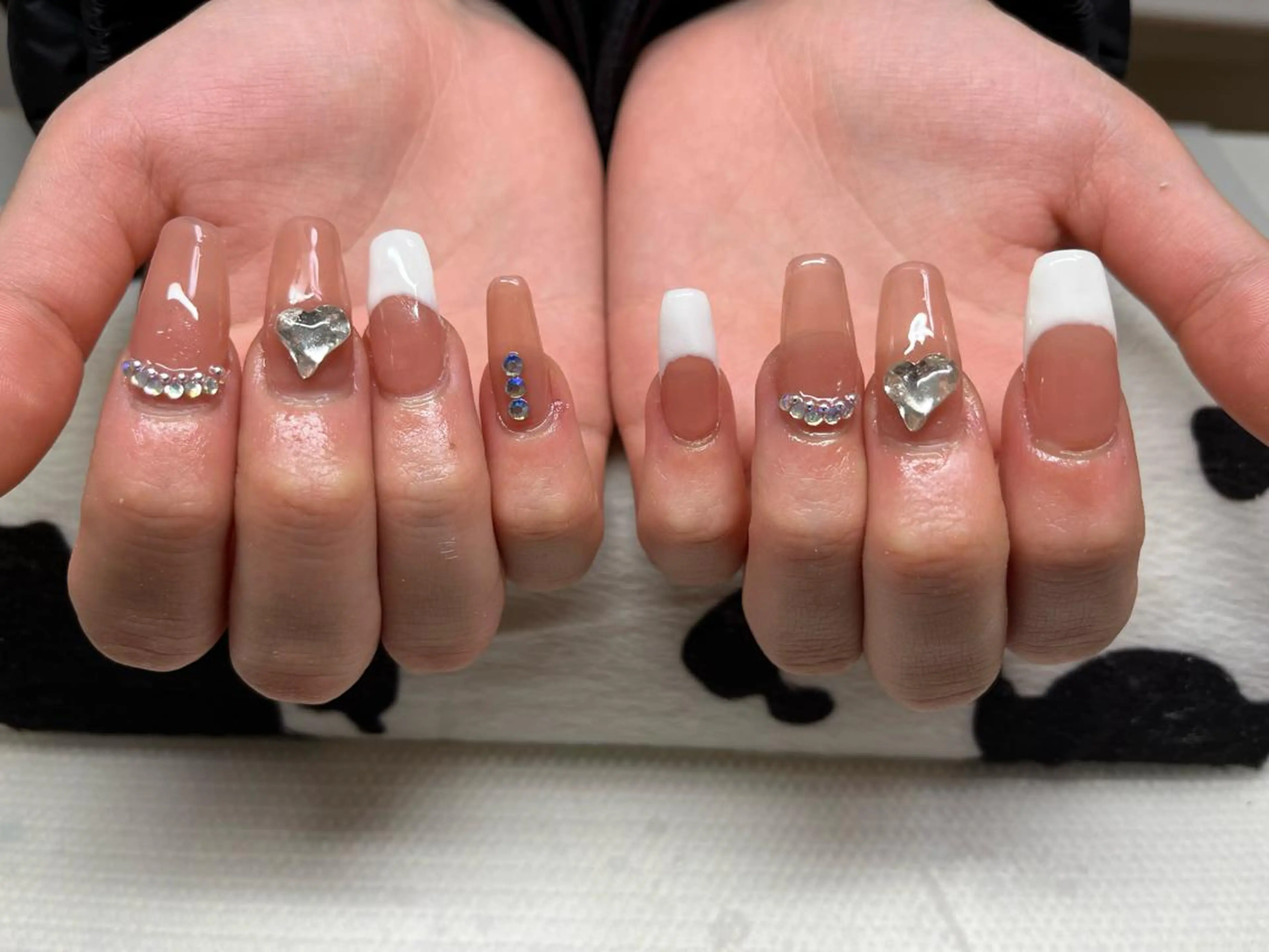 ネイル nail.salon .Reversalのネイルデザイン