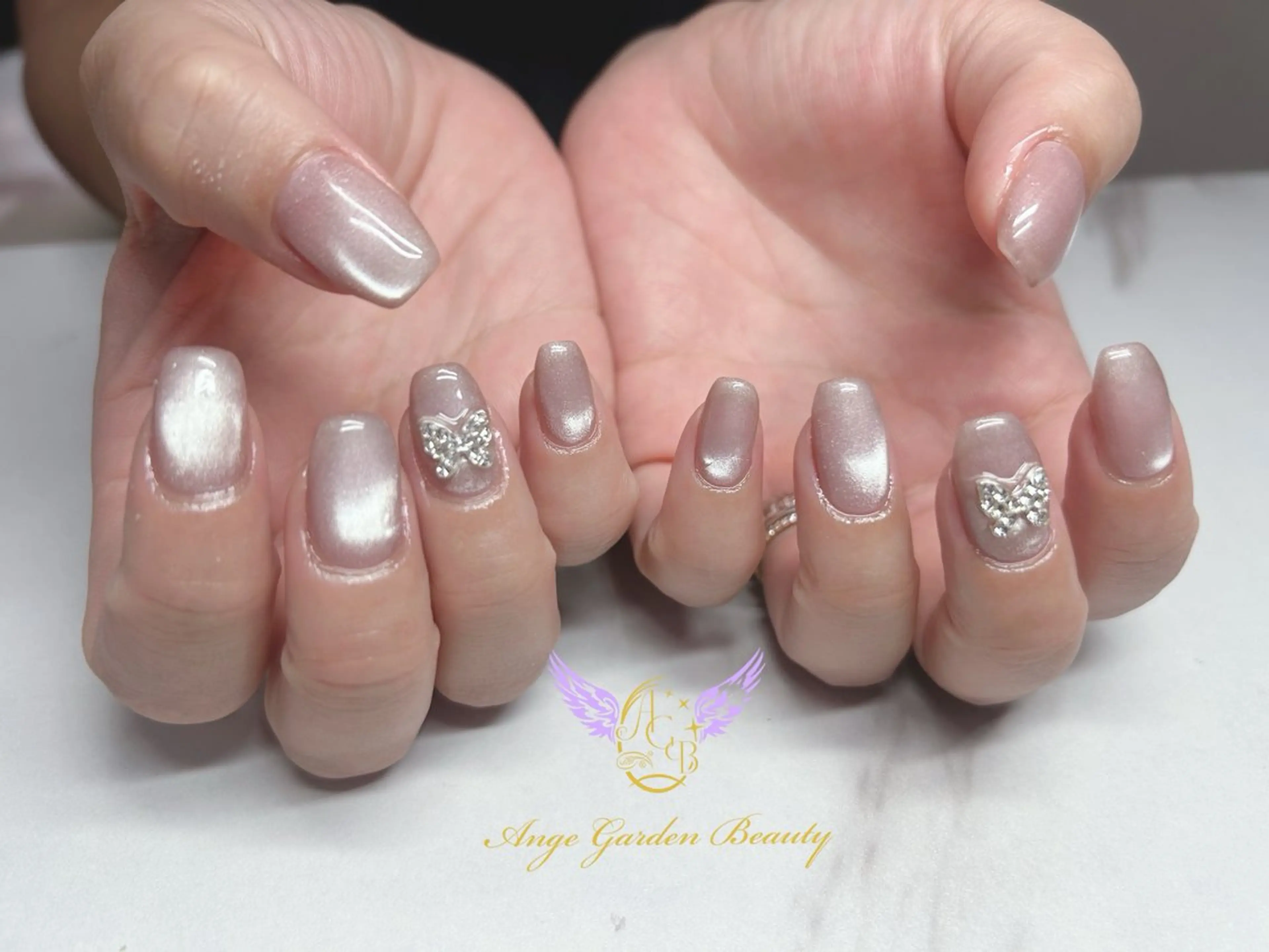 ネイル マグネットネイル ピンク シルバー ハンドネイル AngeGarden Beautymihoのネイルデザイン