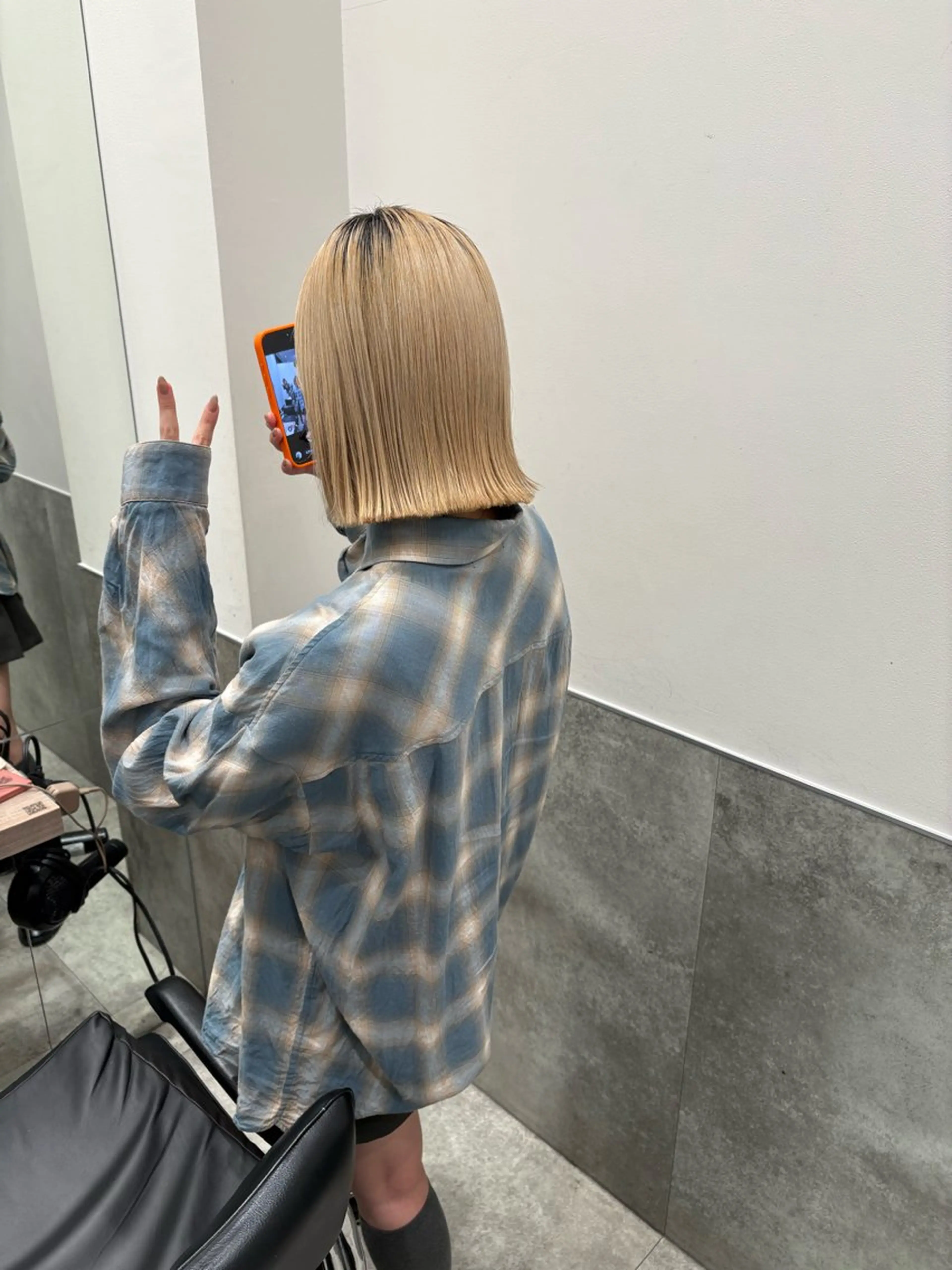ショート ボブ カット mao ｜ 柔らか艶カラー🫧のヘアスタイル
