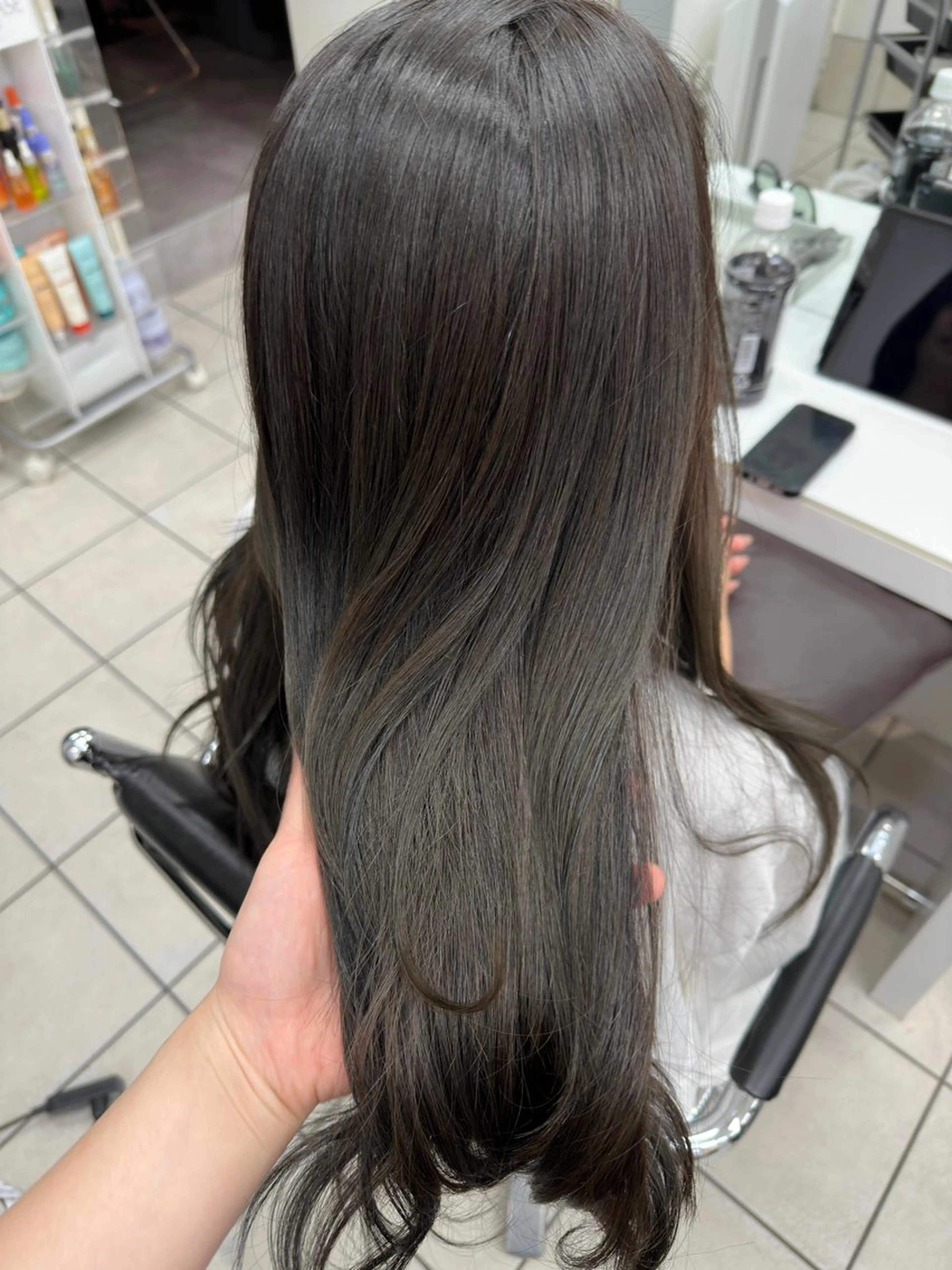 セミロング 星野 菜月のヘアスタイル