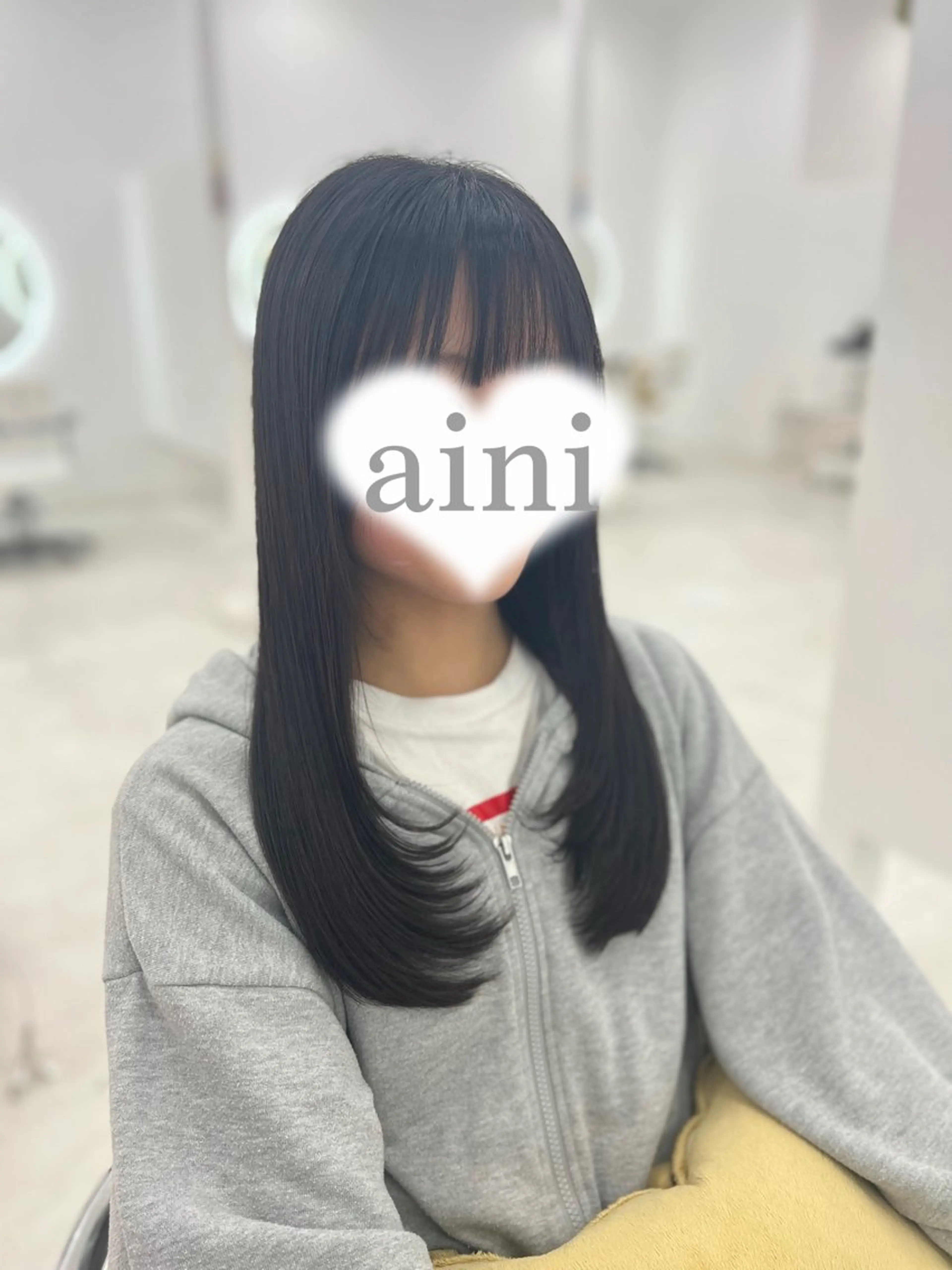ロング カラー カット ヘアカラー トリートメント ✄﻿aini天王寺 ✄﻿ゆ乃のヘアスタイル