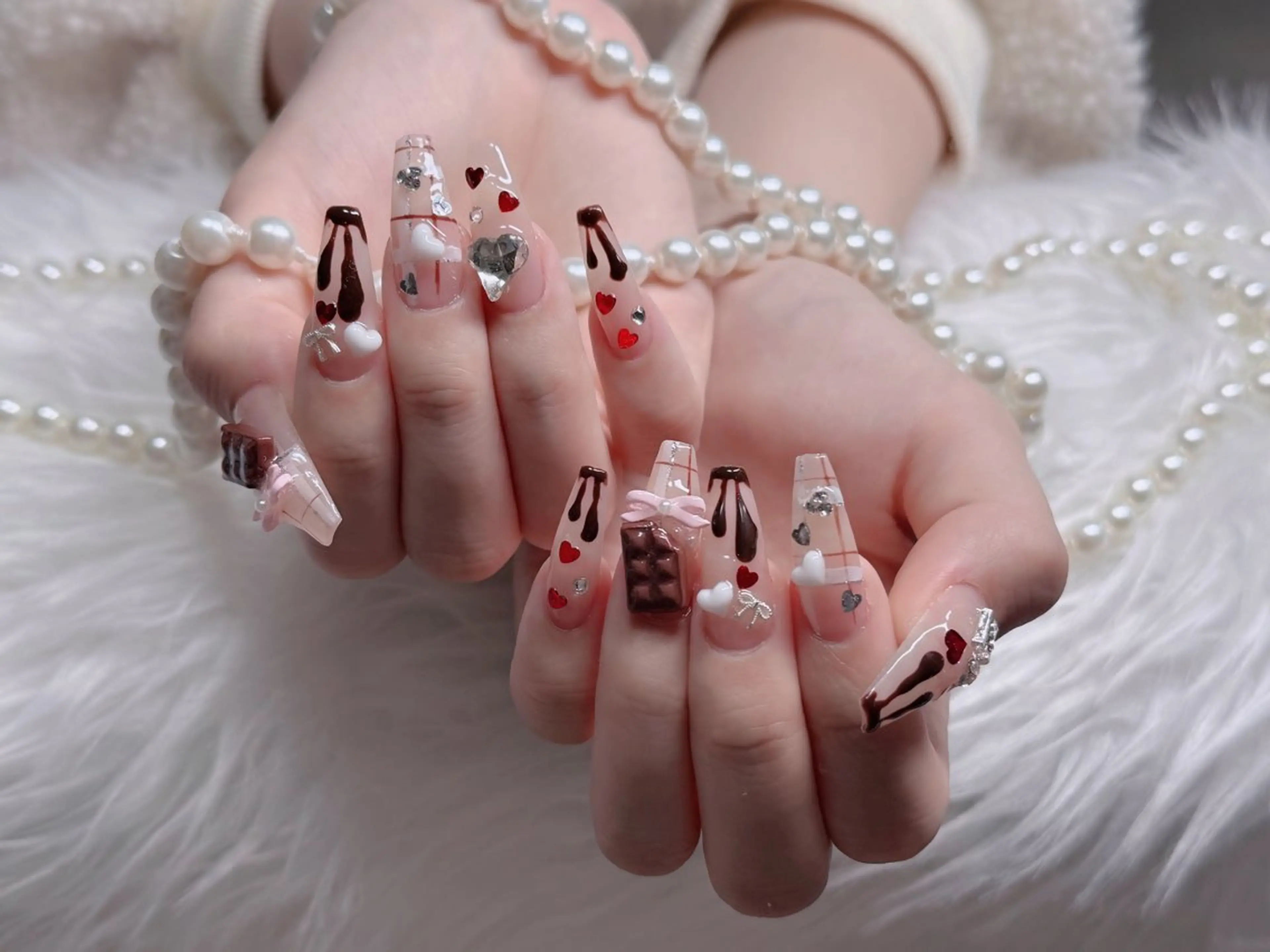 ネイル オーロラネイル フレンチネイル ジェルネイル ハロウィン キラキラネイル ハンドネイル H.baby Nail Salonのネイルデザイン