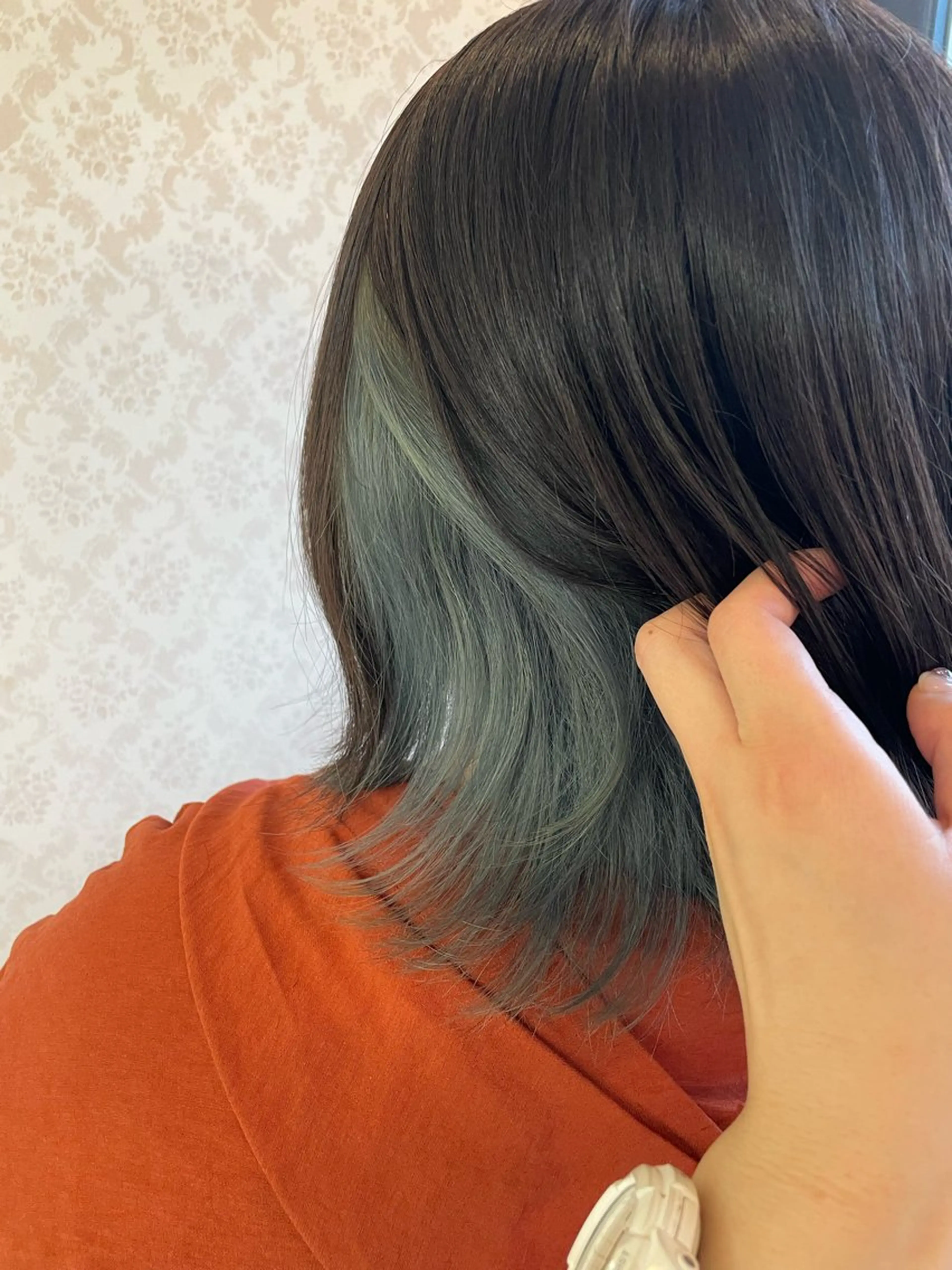 カラー ヒヨシ ルナのヘアスタイル