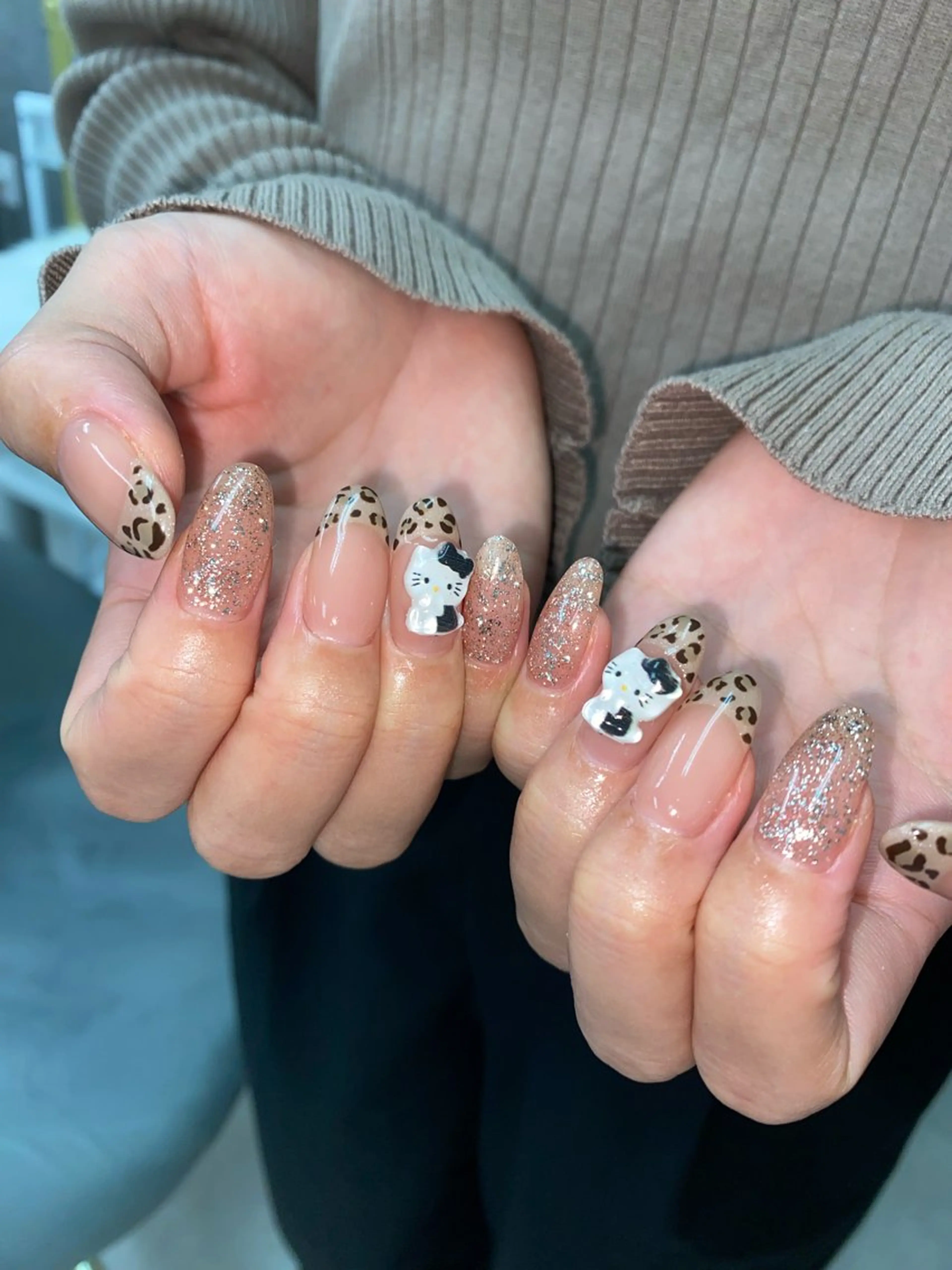 ネイル アニマル柄 ハンドネイル ハンドケア 🫧RaLa ⭐︎AYAKA🫧のネイルデザイン