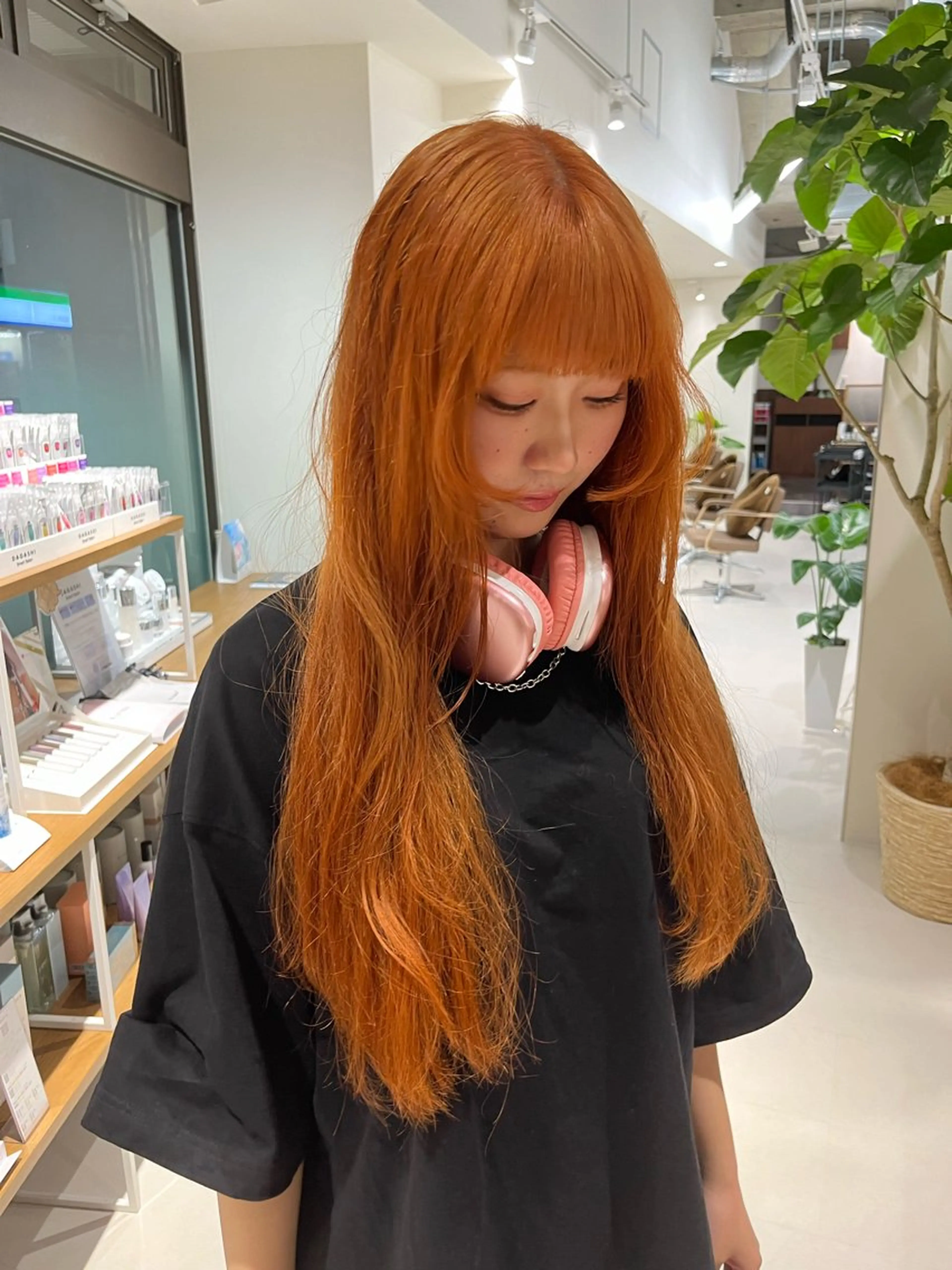 ロング カラー オレンジ 姫カット レイヤーカット カット ヘアカラー トリートメント レイヤーカット/ブラ ウンカラー/河野凜のヘアスタイル