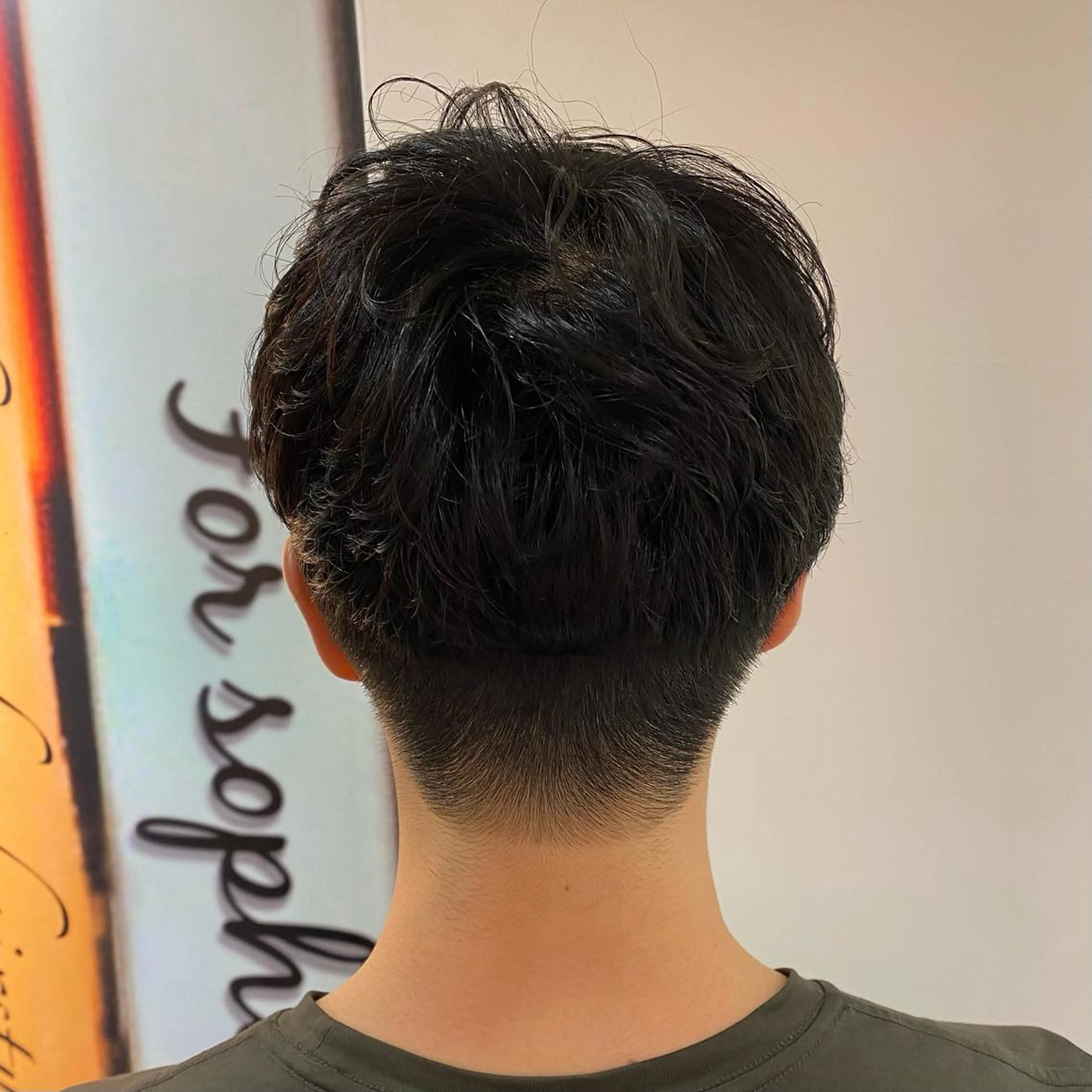 ショート パーマ メンズ カット パーマ 橋本 琉磨のヘアスタイル