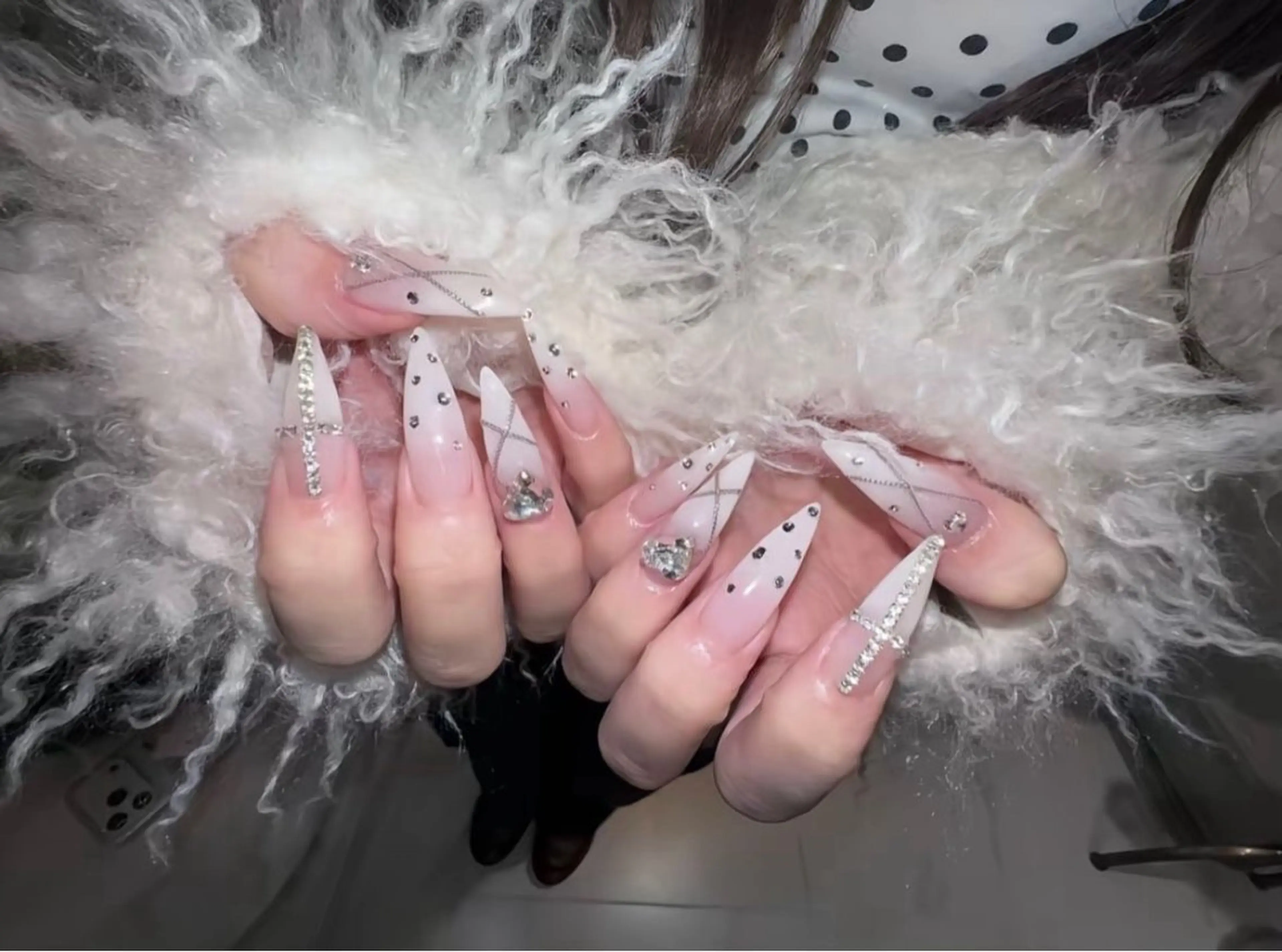 ネイル フレンチネイル キラキラネイル 韓国ネイル シンプルネイル ワンホンネイル ハンドネイル MEI Nailのネイルデザイン