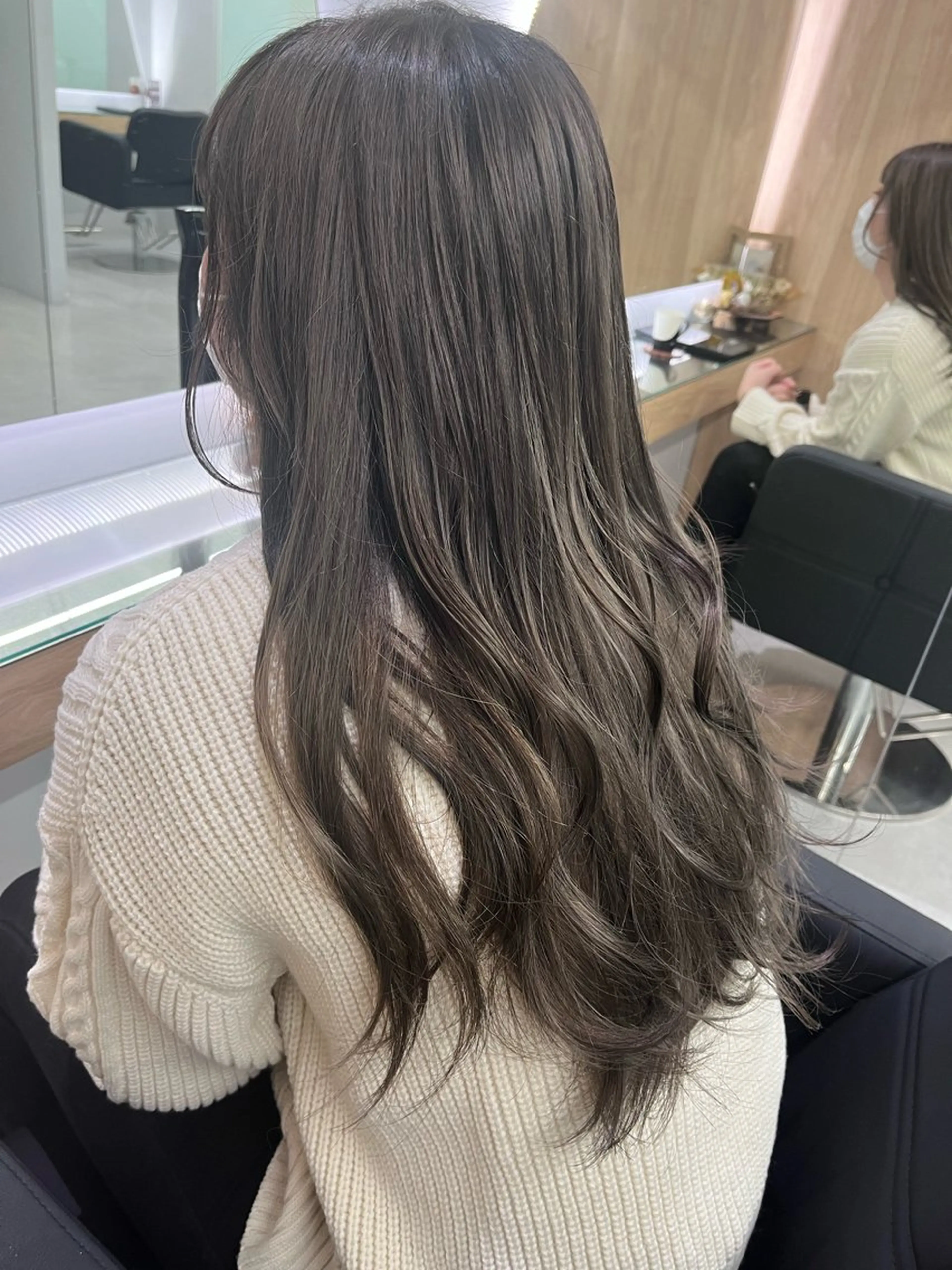 ロング 川畑 花菜のヘアスタイル