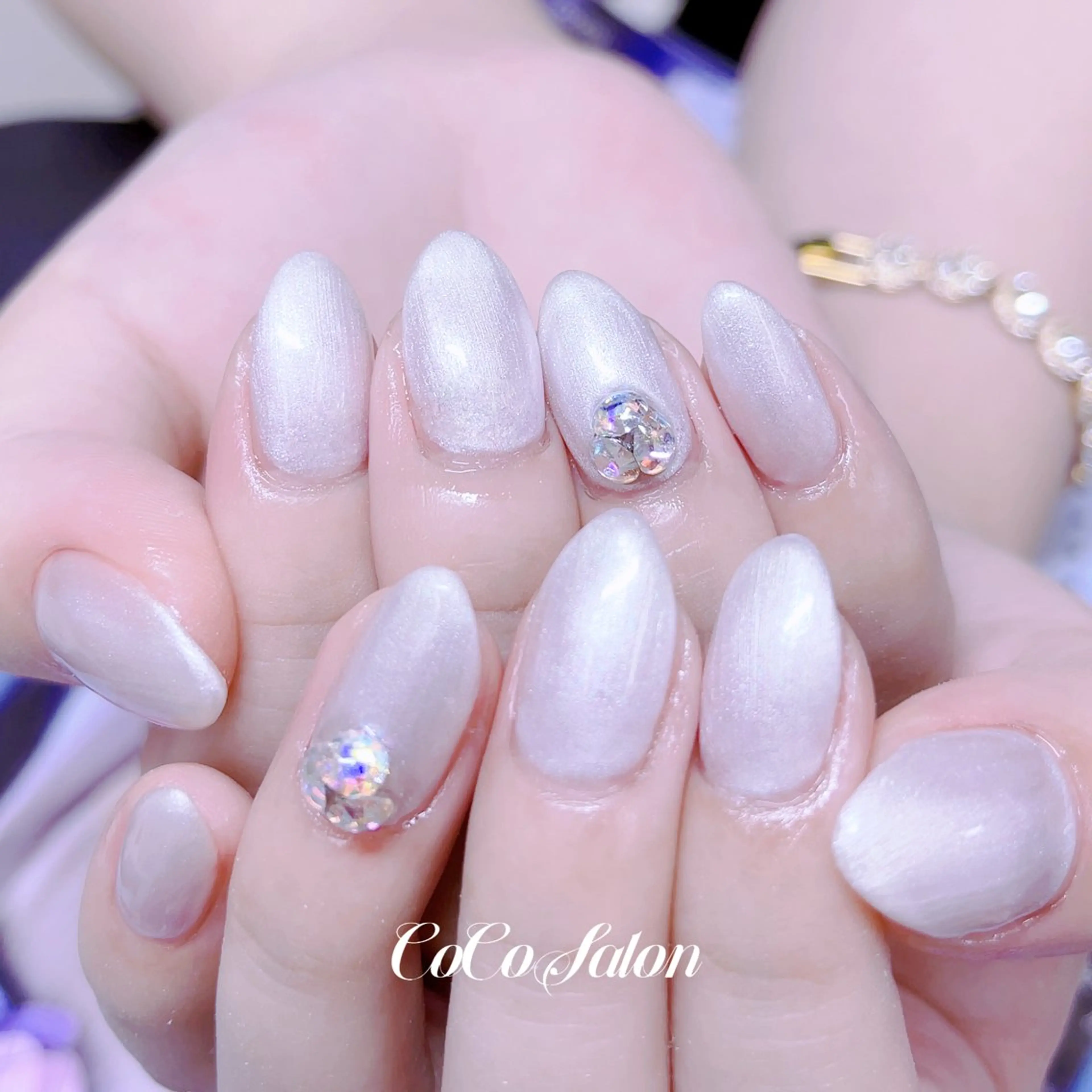 ネイル 長さ出し ジェルネイル ゴージャス キラキラネイル 韓国ネイル ハンドネイル CoCoSalon ネイル/まつ毛予約のネイルデザイン