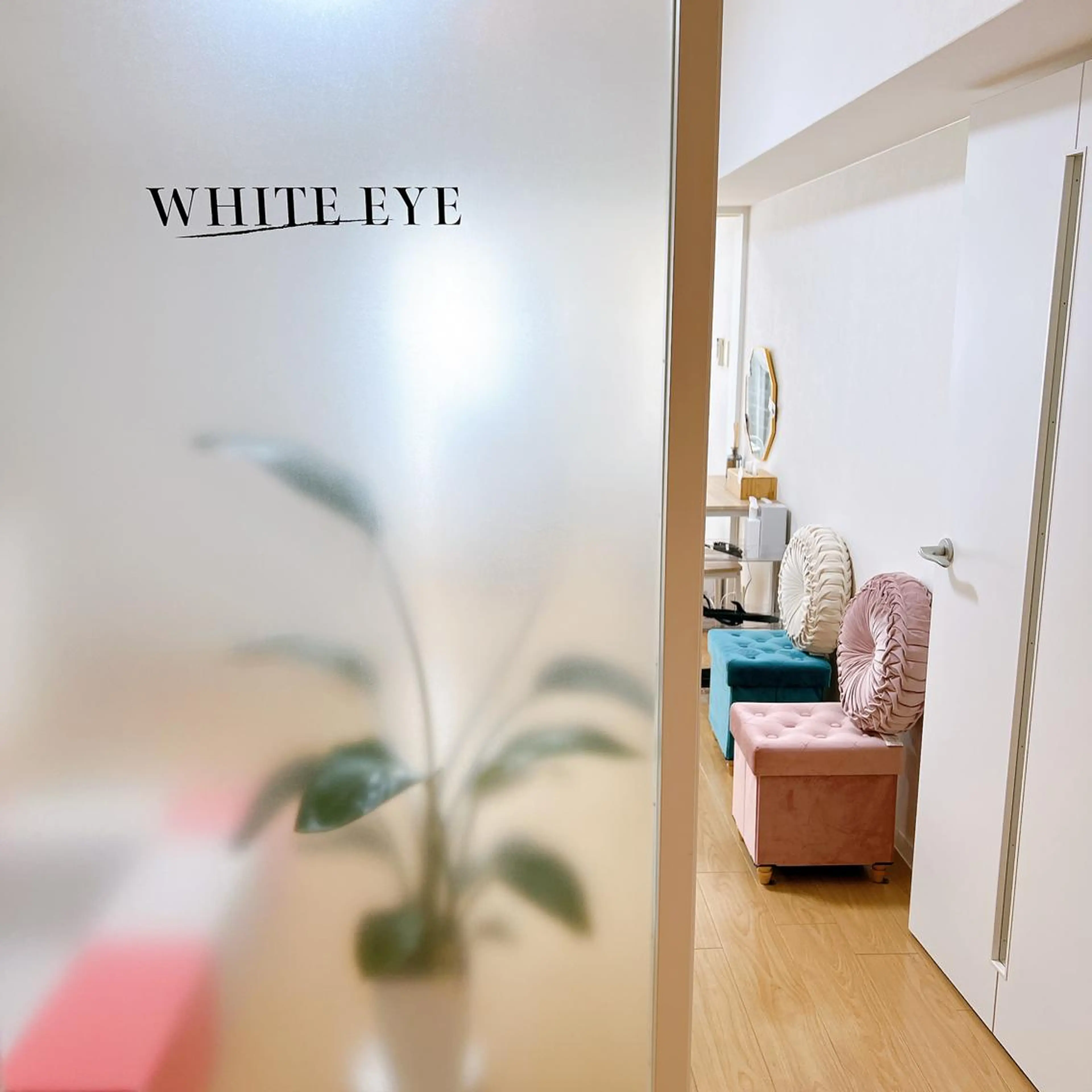 アイブロウ WHITE EYE鳳 眉毛/まつげ/ネイルの眉毛・アイブロウイメージ