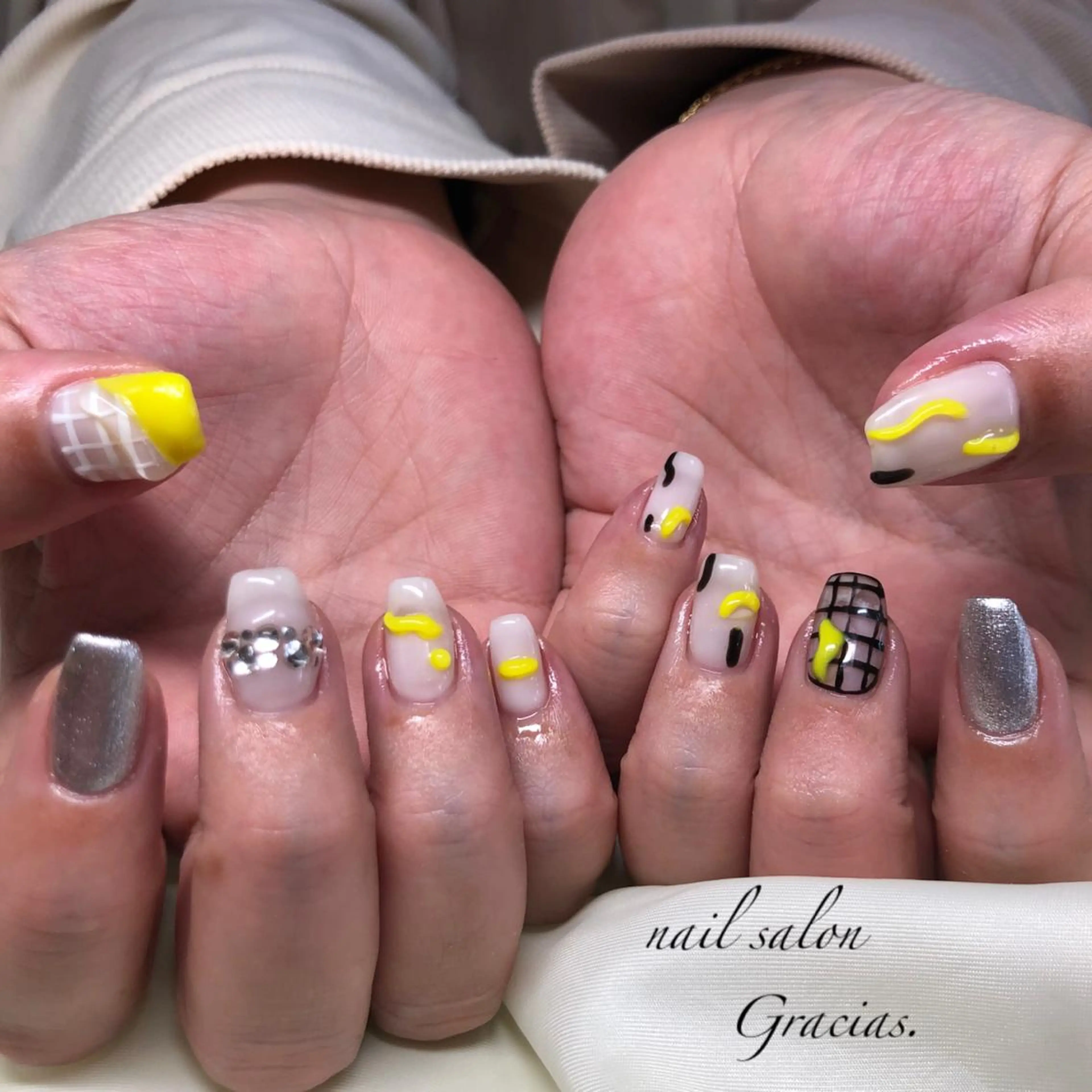 ネイル Gracias. rieのネイルデザイン