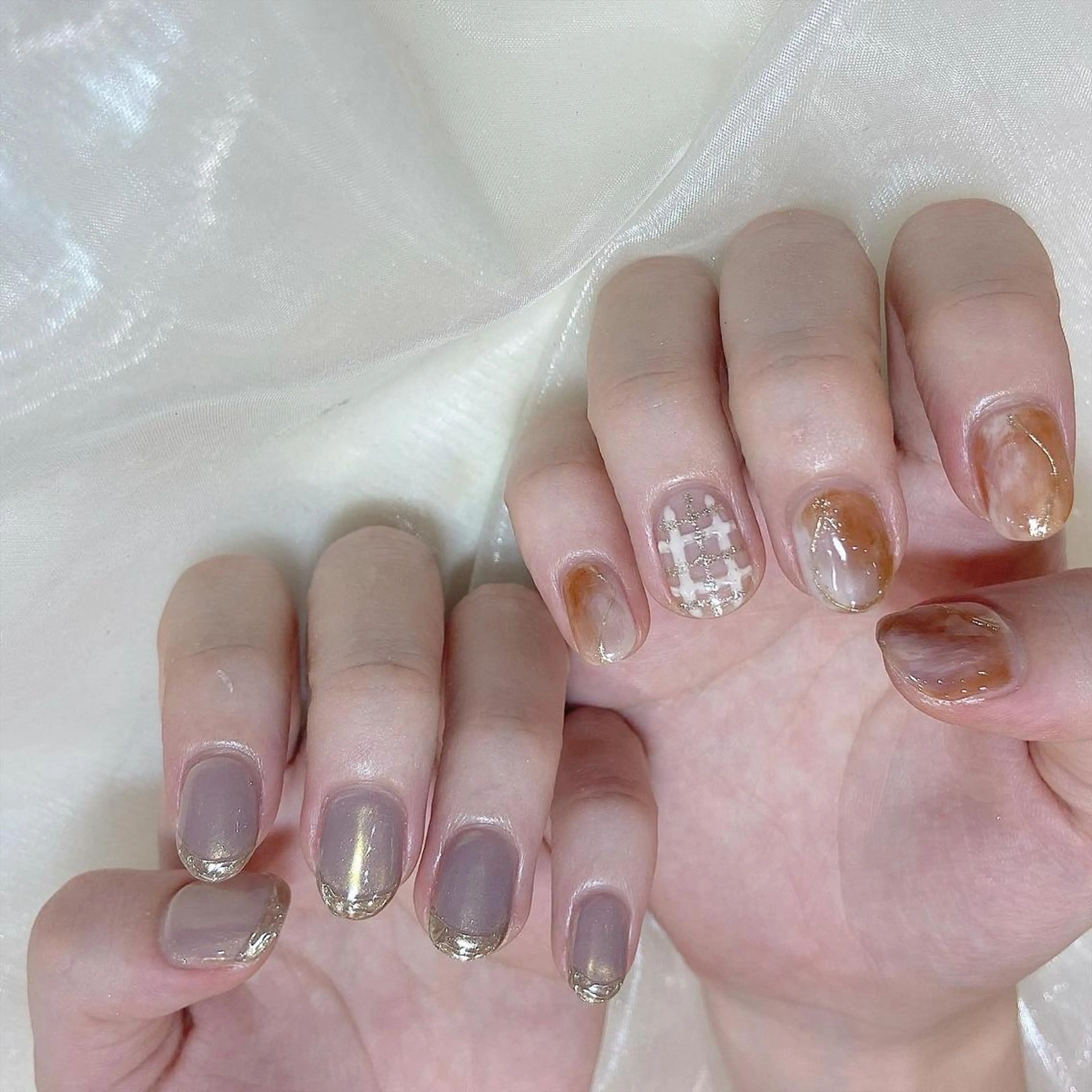 ネイル フレンチネイル ミラーネイル ニュアンスネイル . .のネイルデザイン