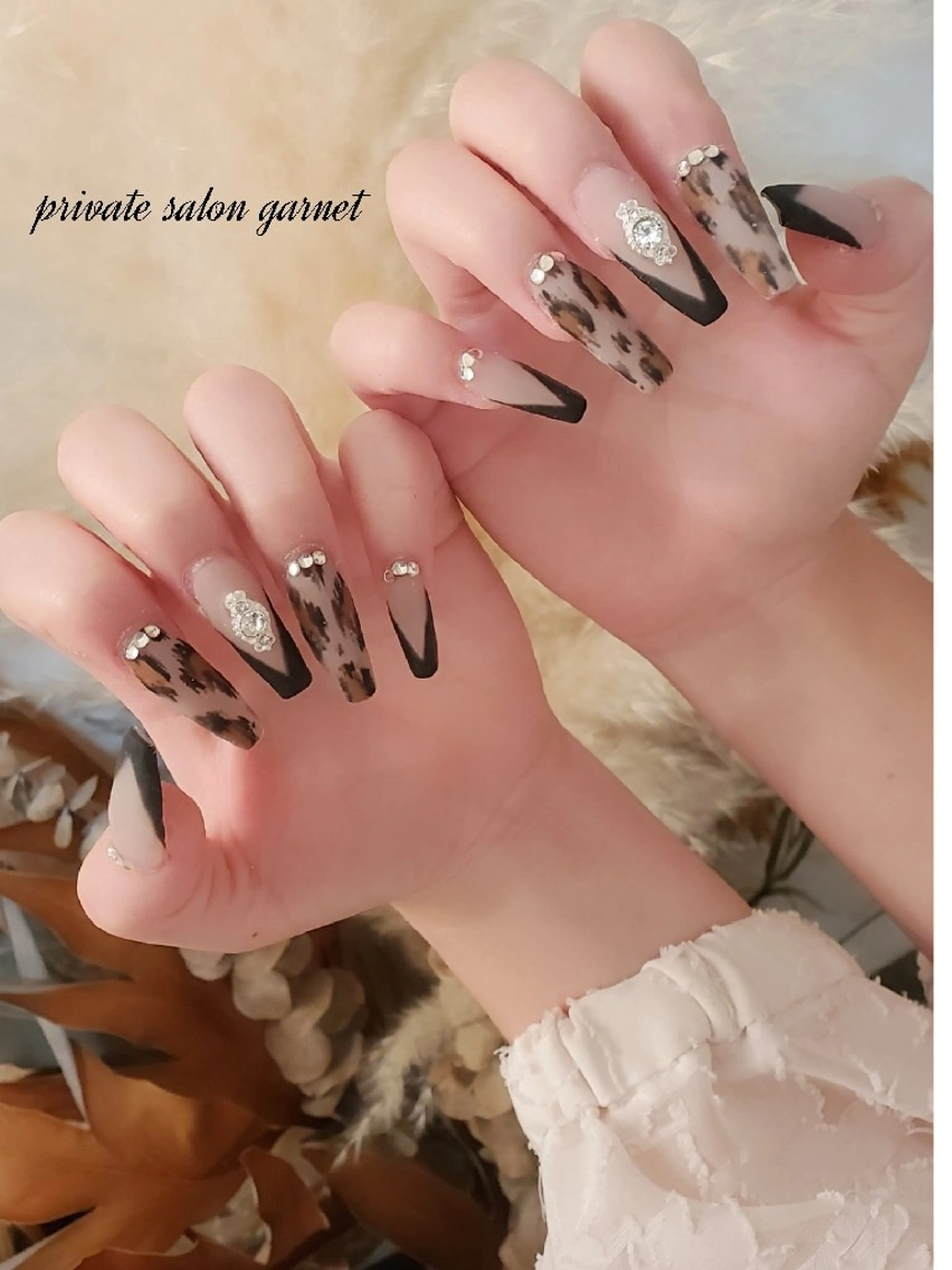 ネイル アニマル柄 Garnet nailのネイルデザイン