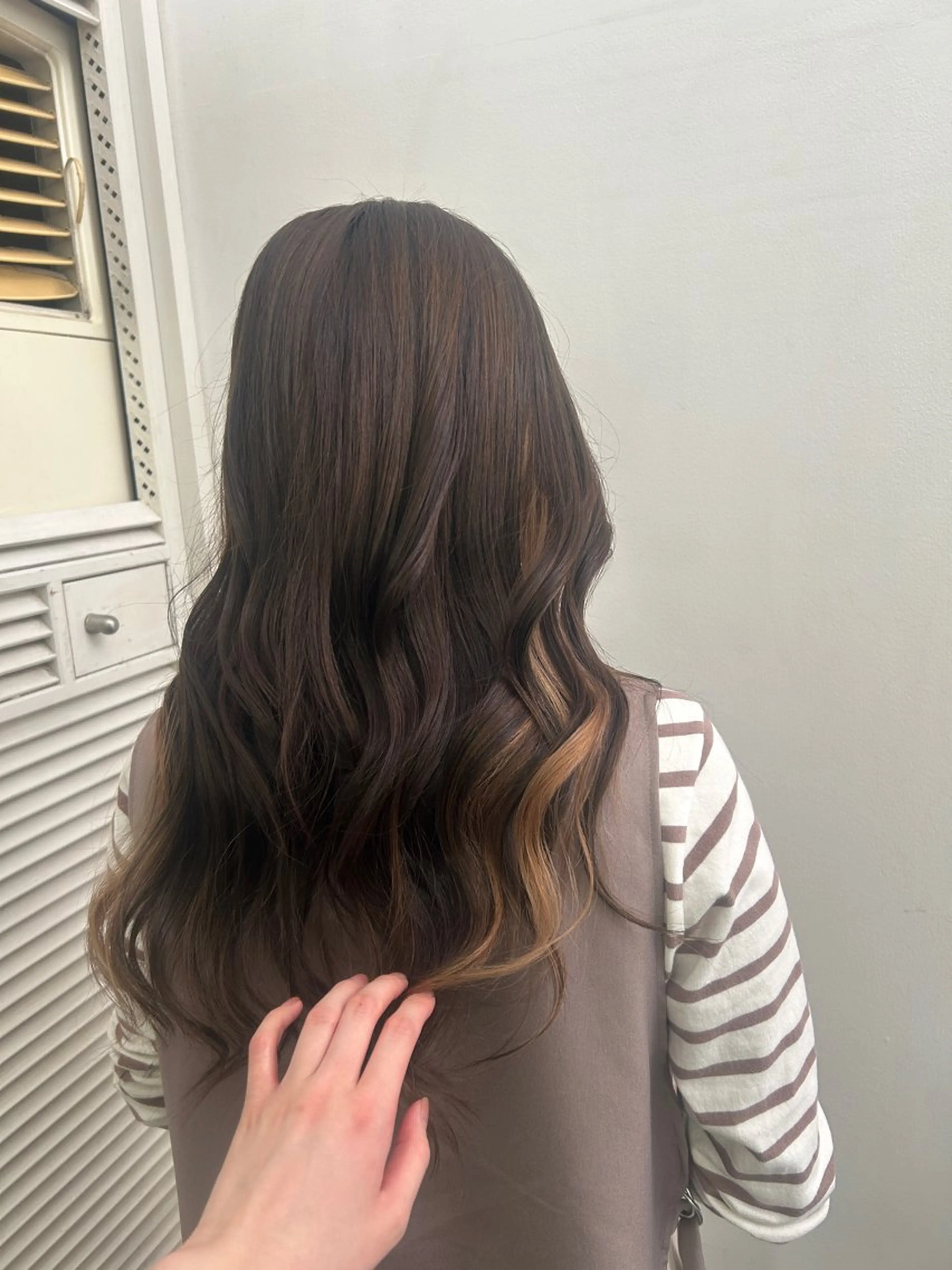 ロング ヘアカラー トリートメント 渡部 まひろのヘアスタイル