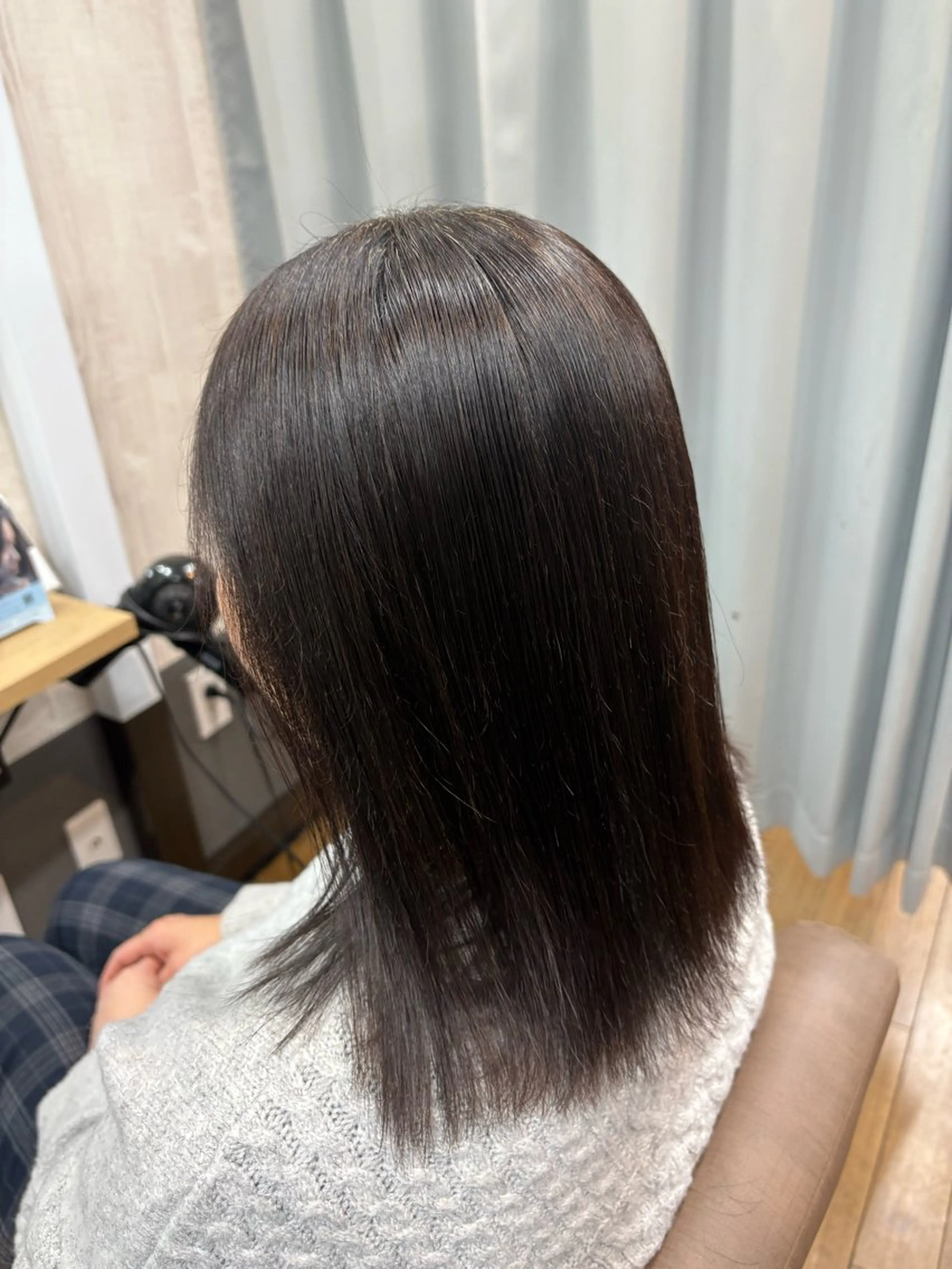 セミロング 縮毛矯正 TELA HAIR 幕張本郷店　千尋のヘアスタイル