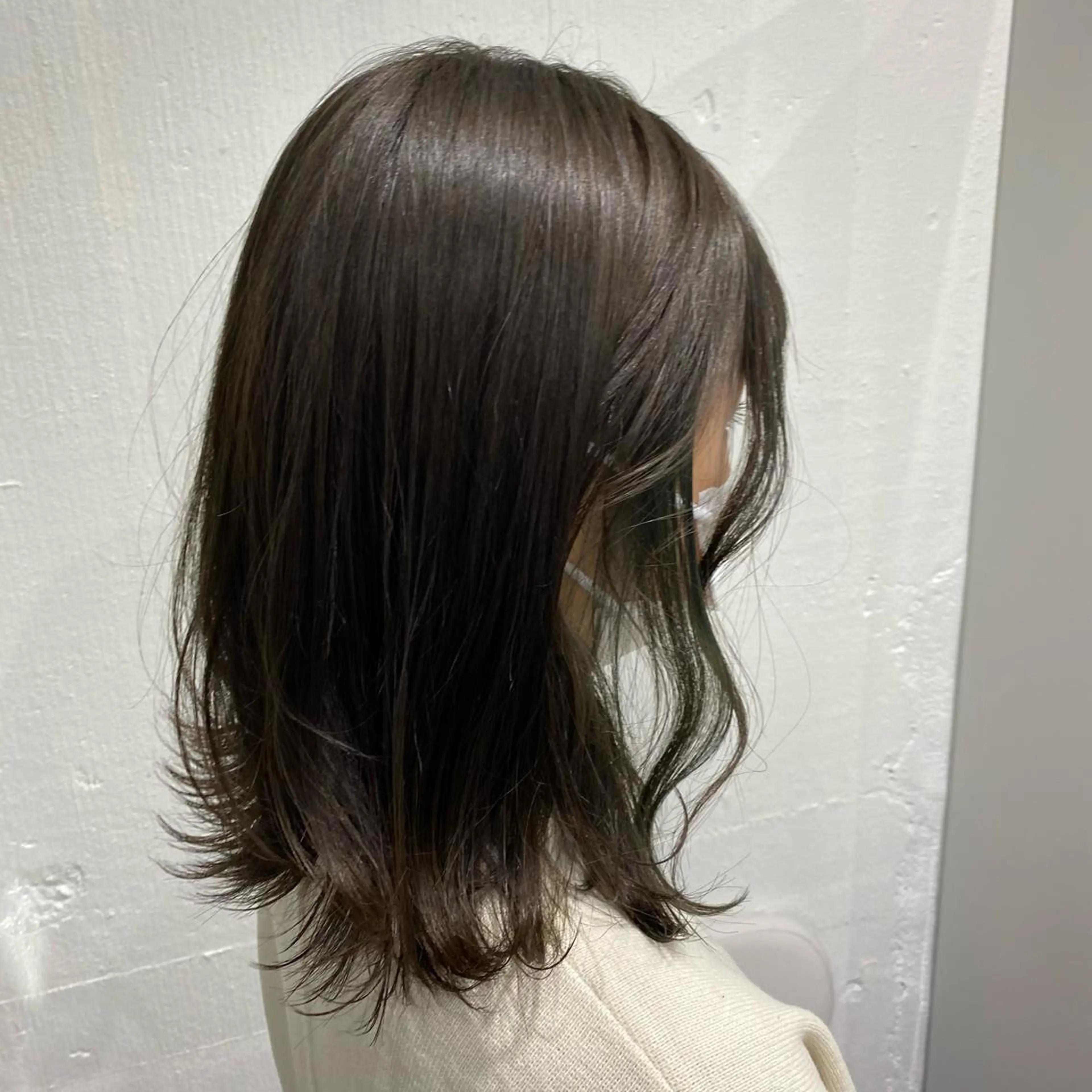 ミディアム kai .のヘアスタイル