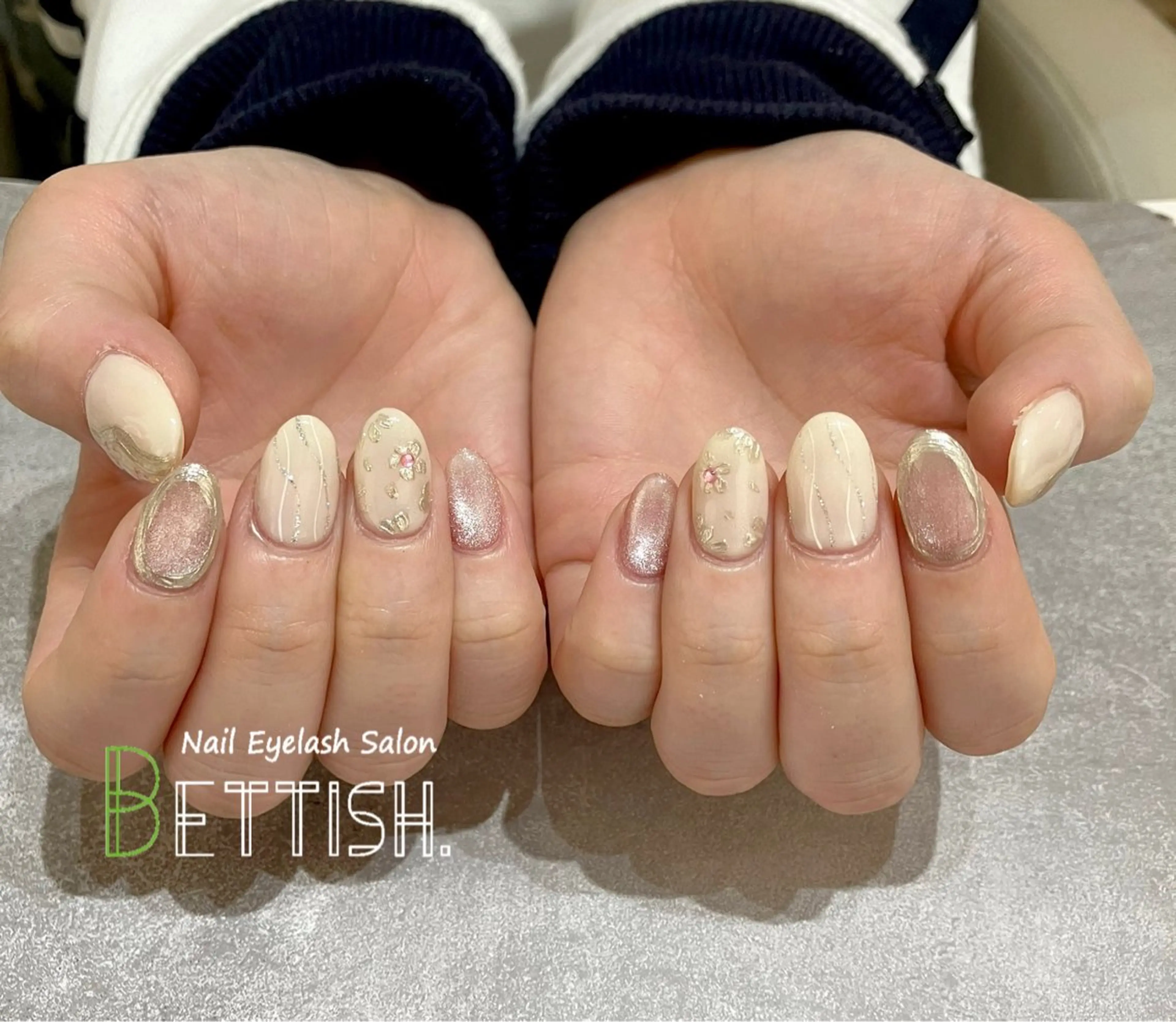 ネイル マグネットネイル ピンク 春ネイル ストーンネイル ハンドネイル BETTISH. KUMIKO☺︎︎のネイルデザイン