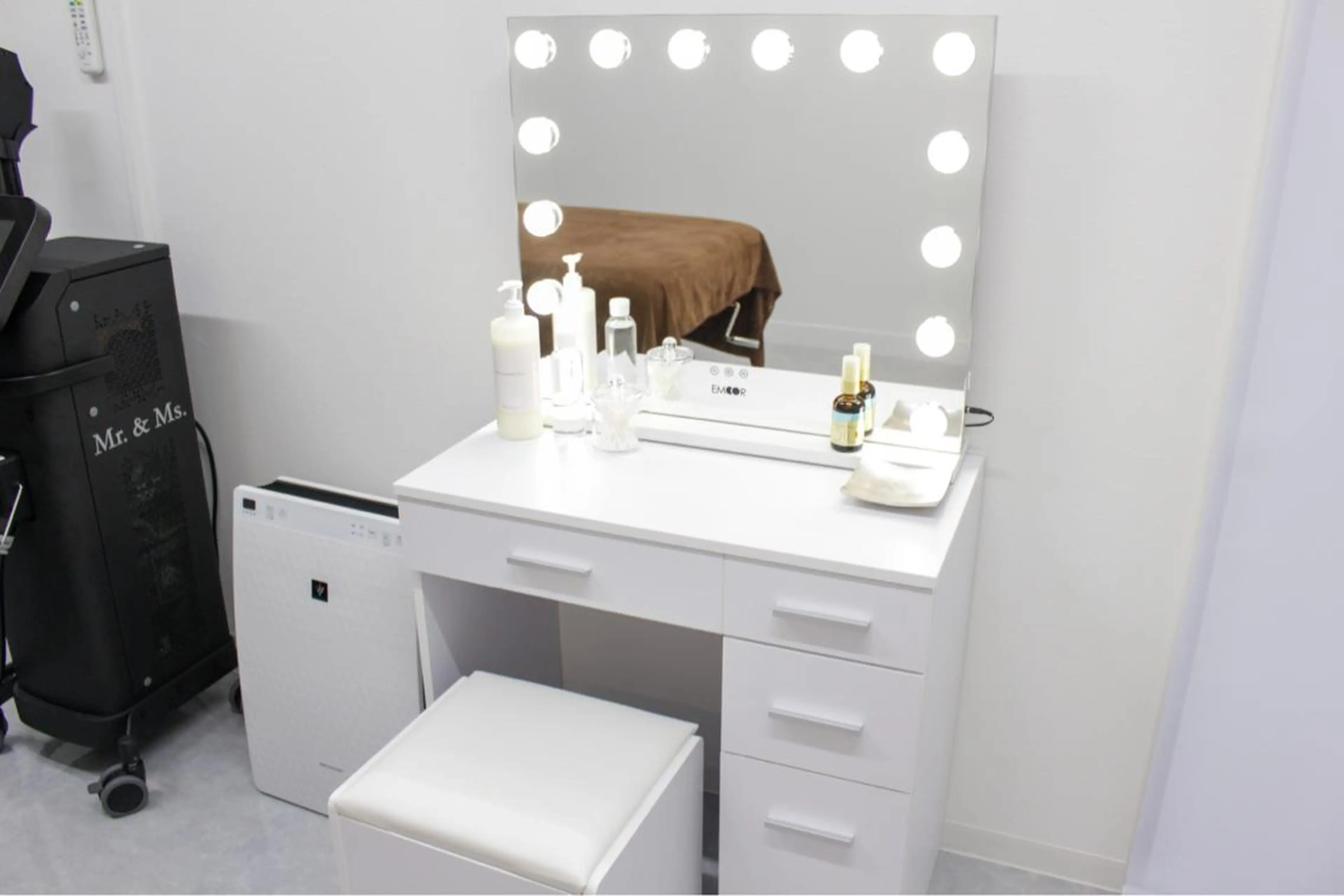 Mr.&Ms.脱毛/ ピーリング/RINAのエステ・リラクイメージ