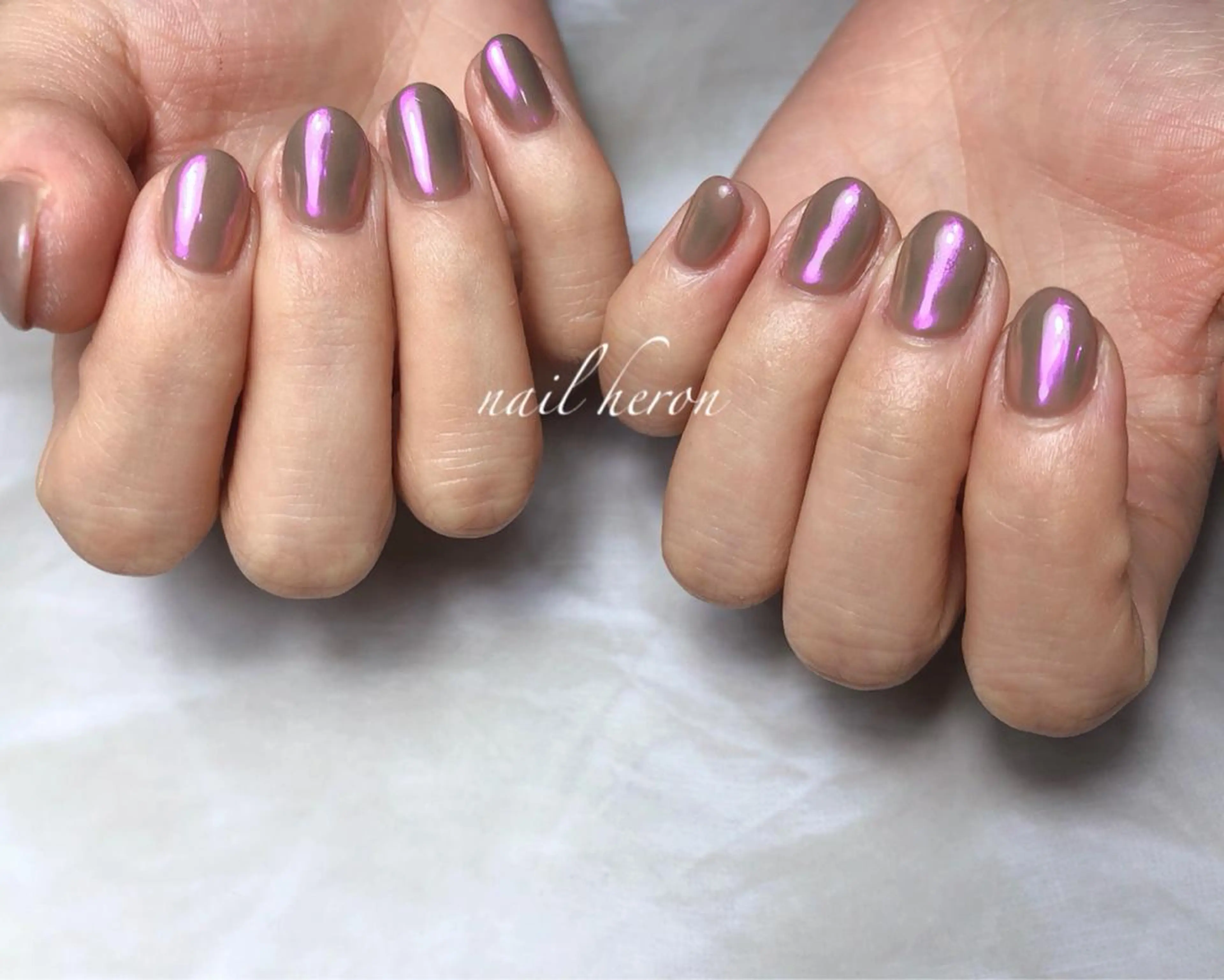 ネイル オーロラネイル ワンカラーネイル ハンドネイル nail heron所属・saki_ nail heronのネイルデザイン