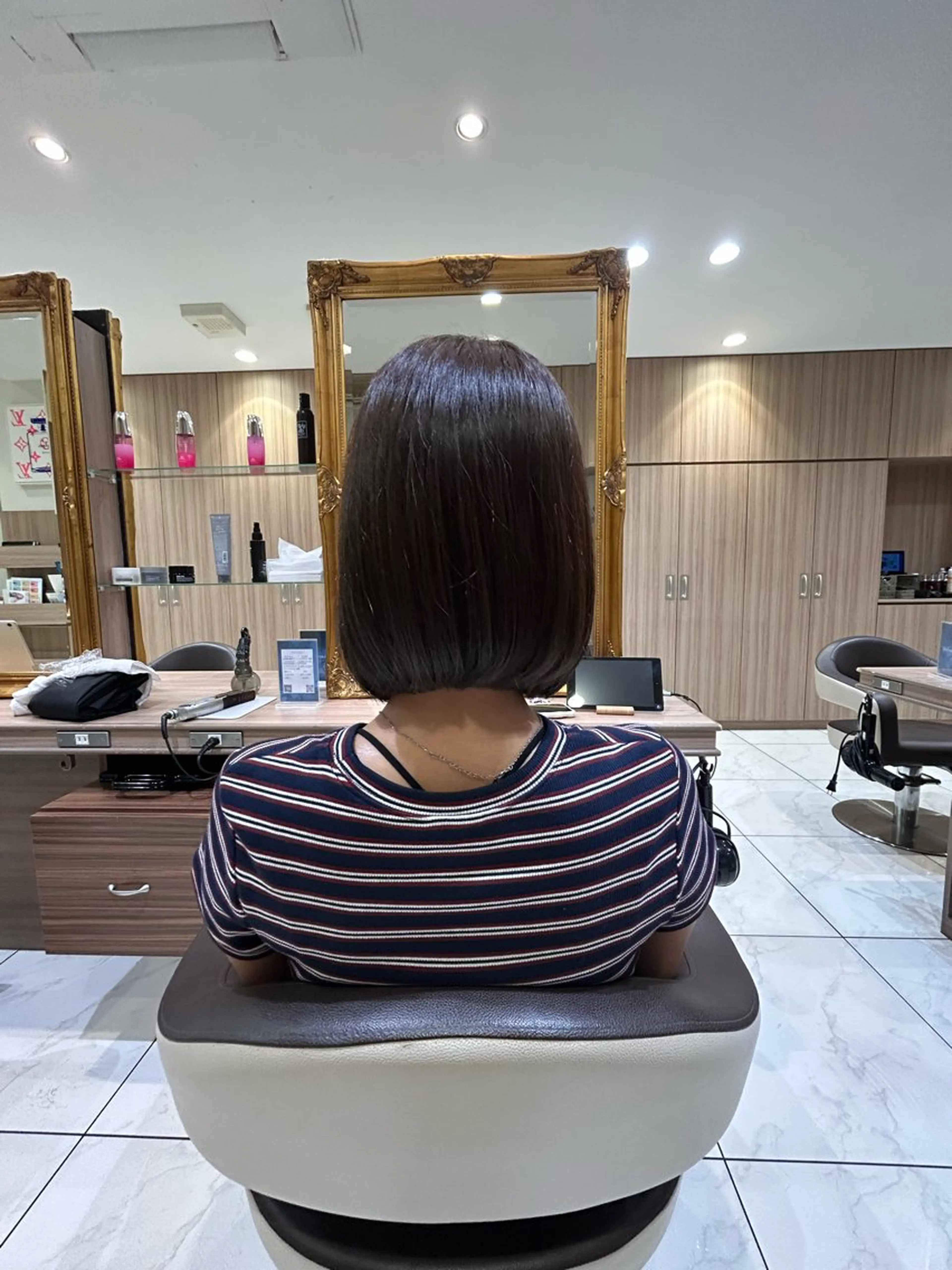 ショート カラー 佐藤 ななせのヘアスタイル