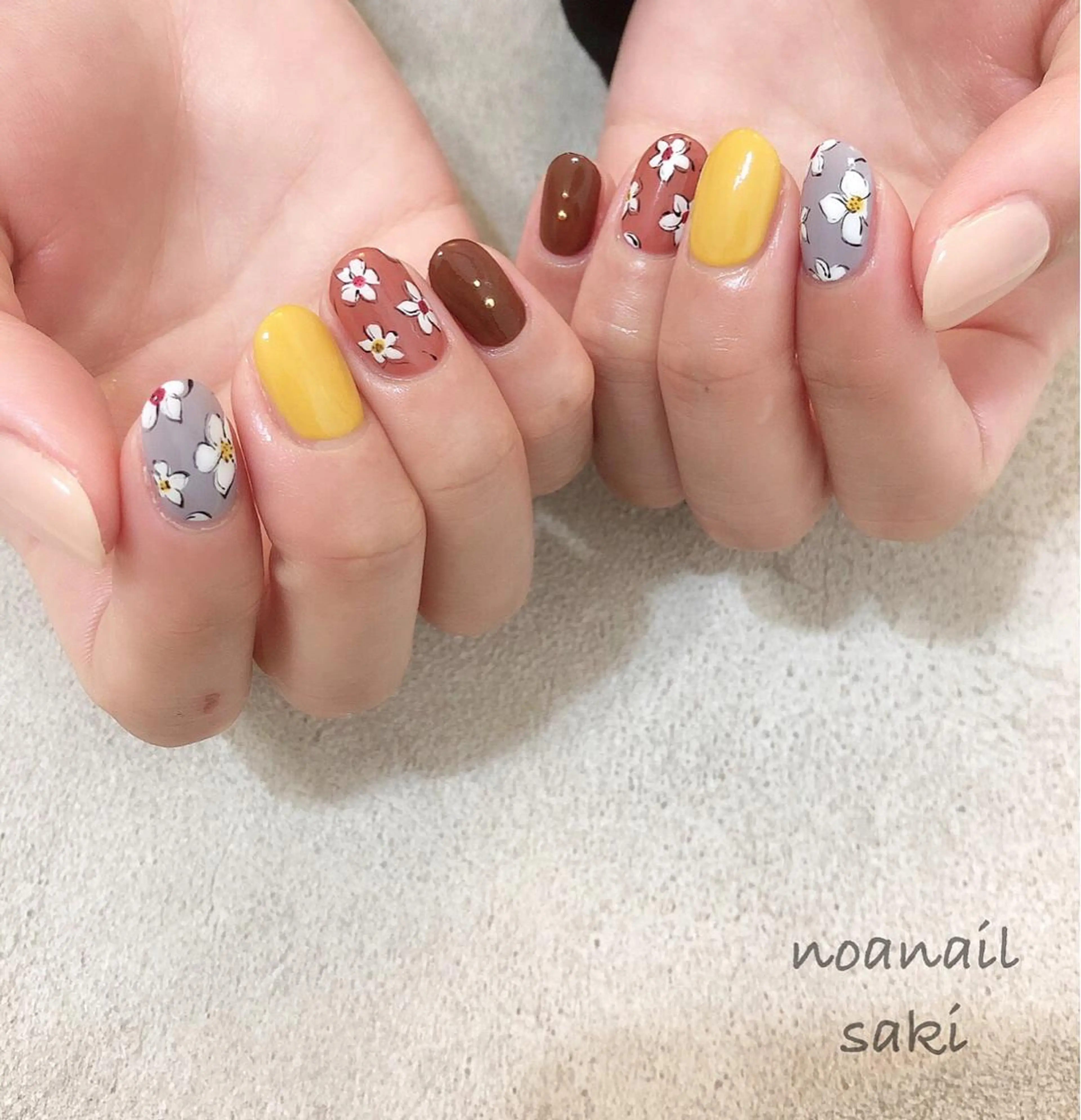 ネイル アートネイル ジェルネイル ミラーネイル ニュアンスネイル パラジェル ショートネイル専門店 noaのネイルデザイン