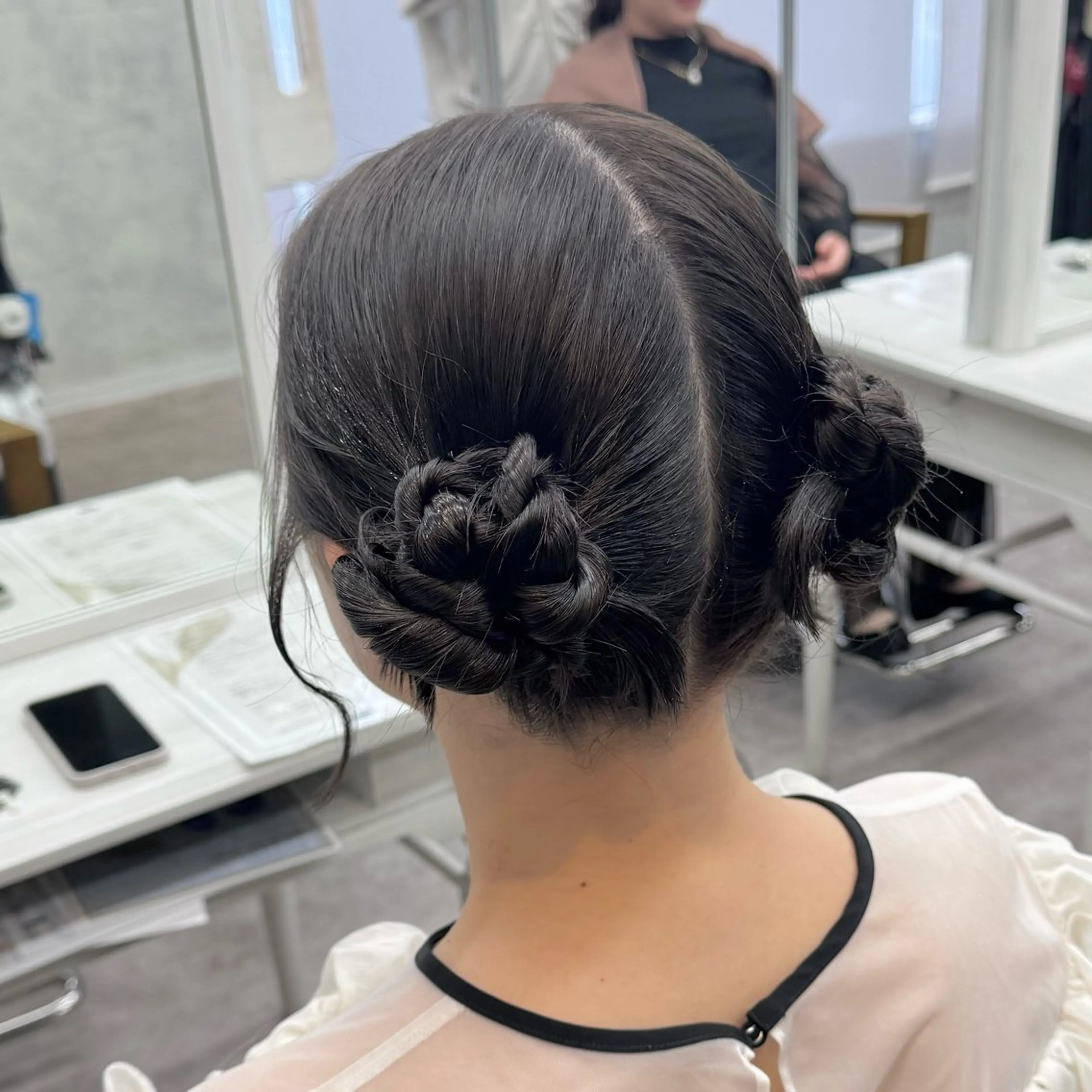 セミロング ヘアアレンジ JUNSHIN🦋 ヘアセット／カラーのヘアスタイル