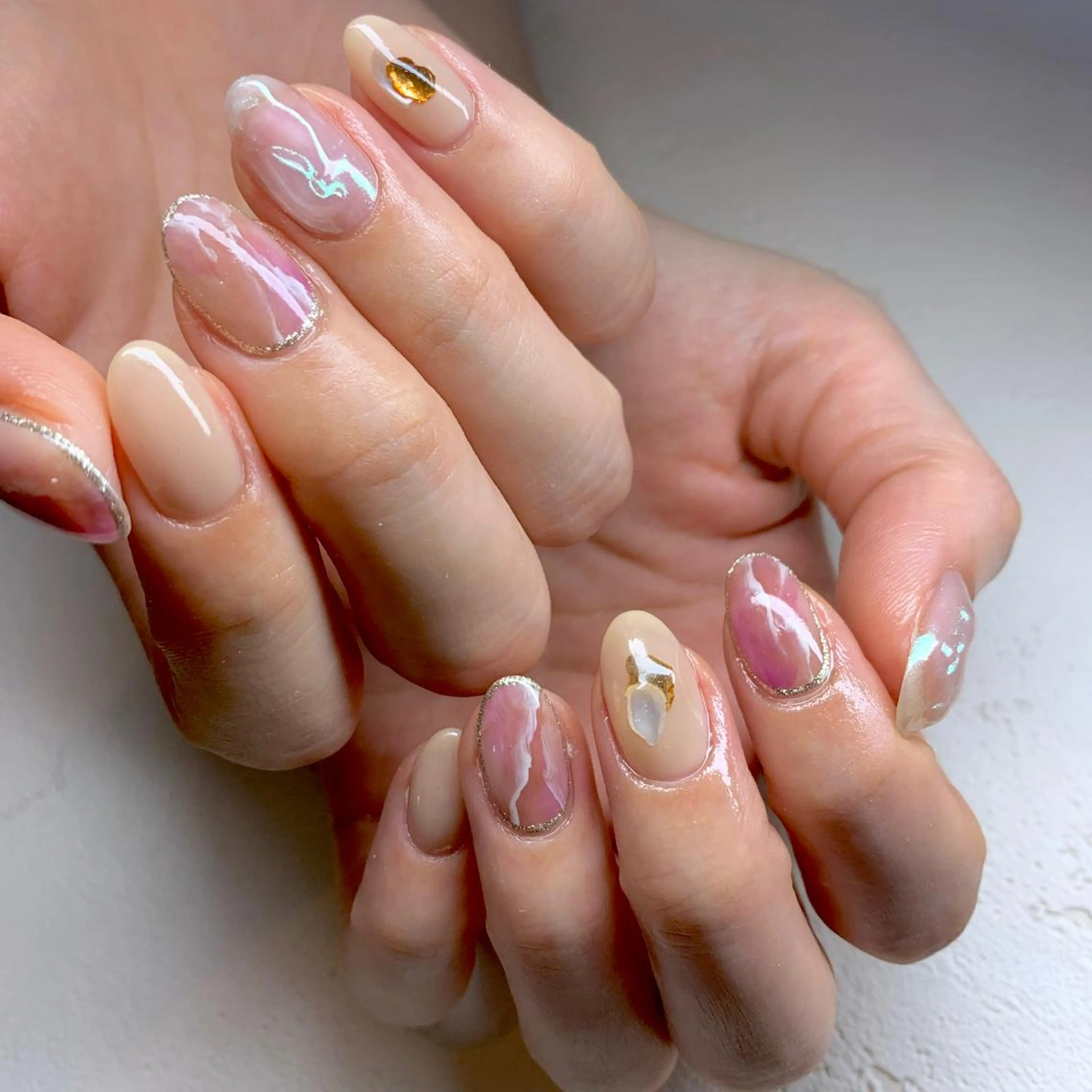 ネイル repos~ルポ~所属・里見 麗のネイルデザイン