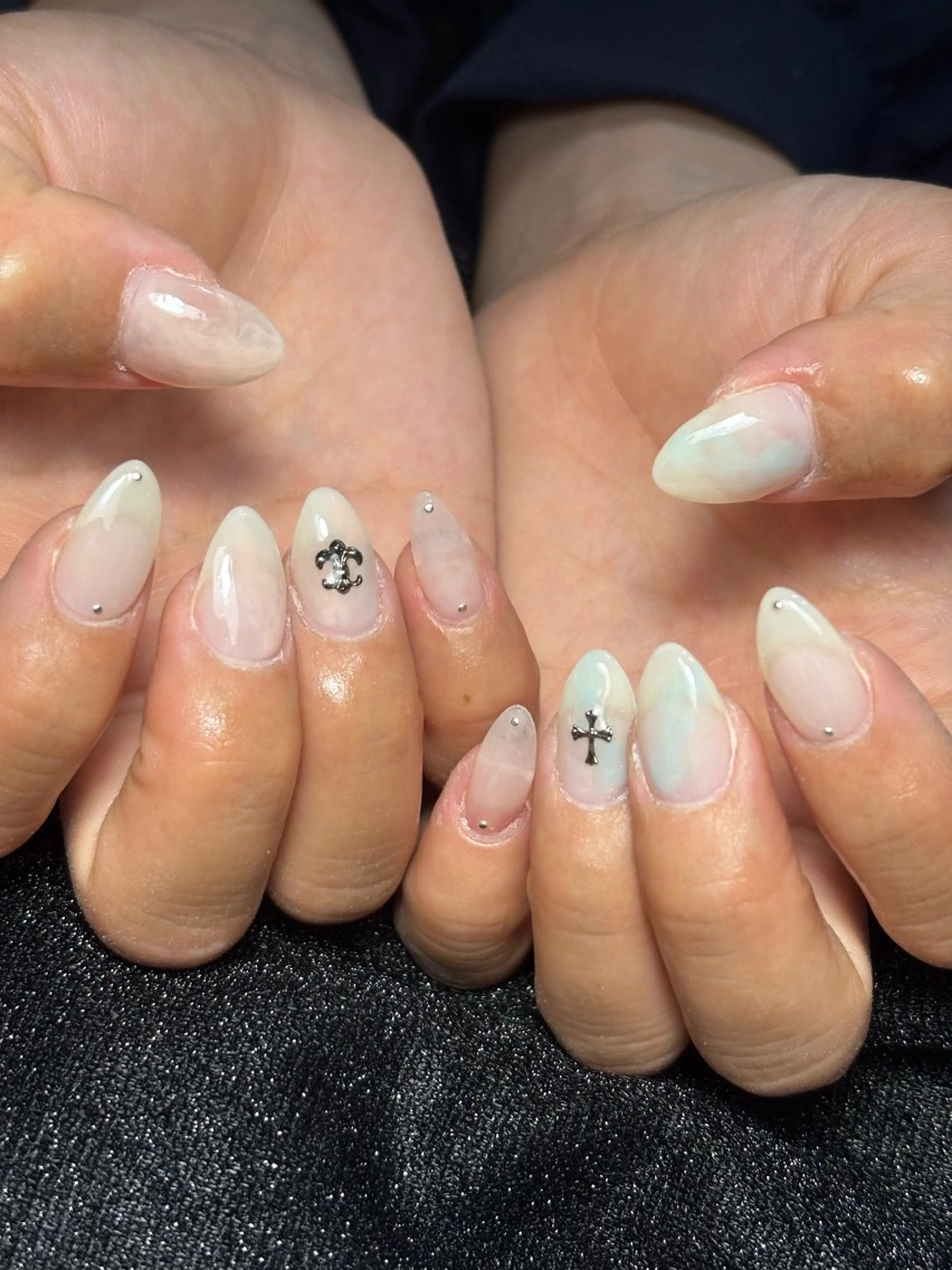 ネイル ハンドネイル フットネイル ✴︎ Delightのネイルデザイン