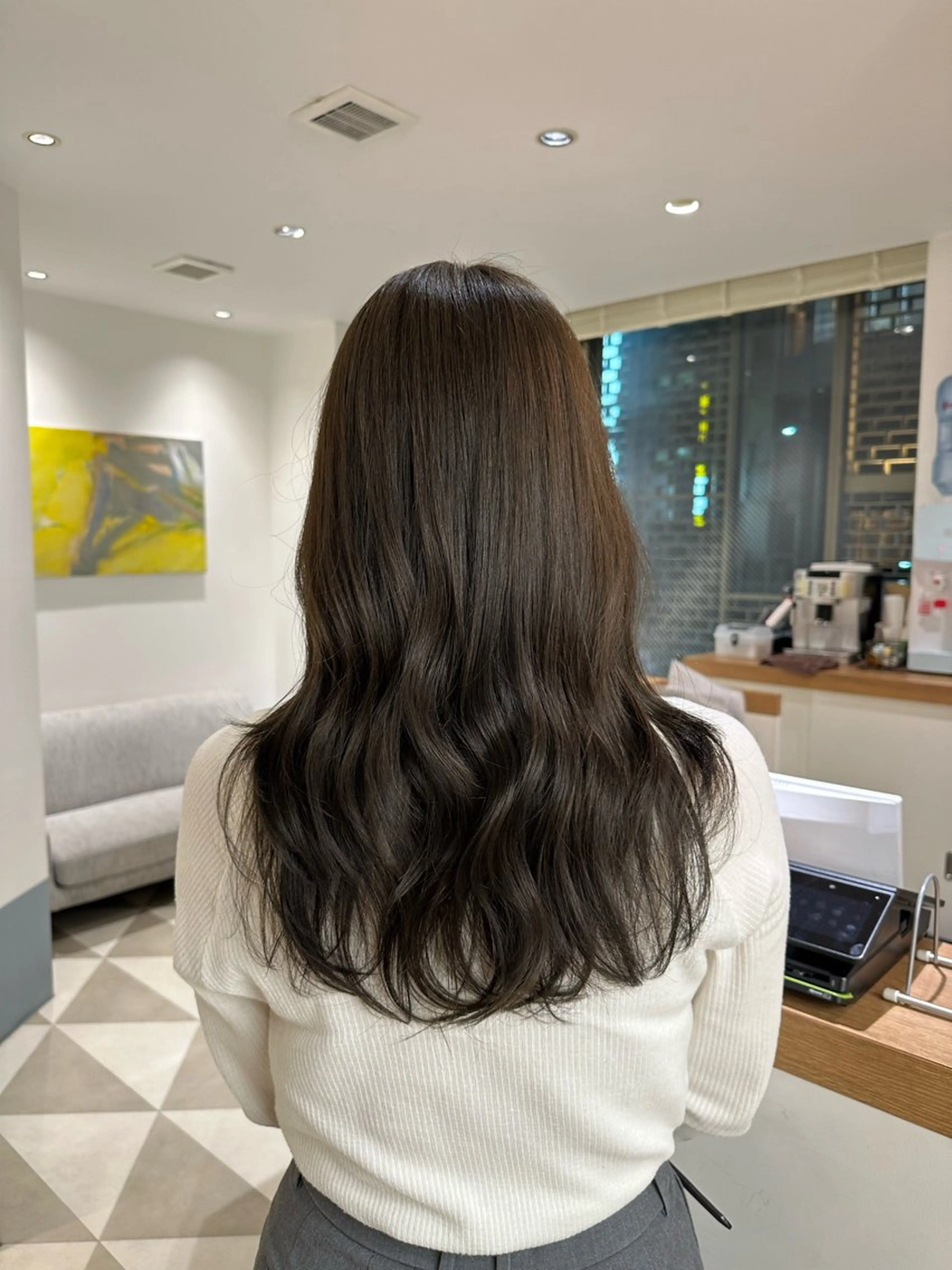 ロング カラー ヘアカラー トリートメント 安丸 結夏のヘアスタイル