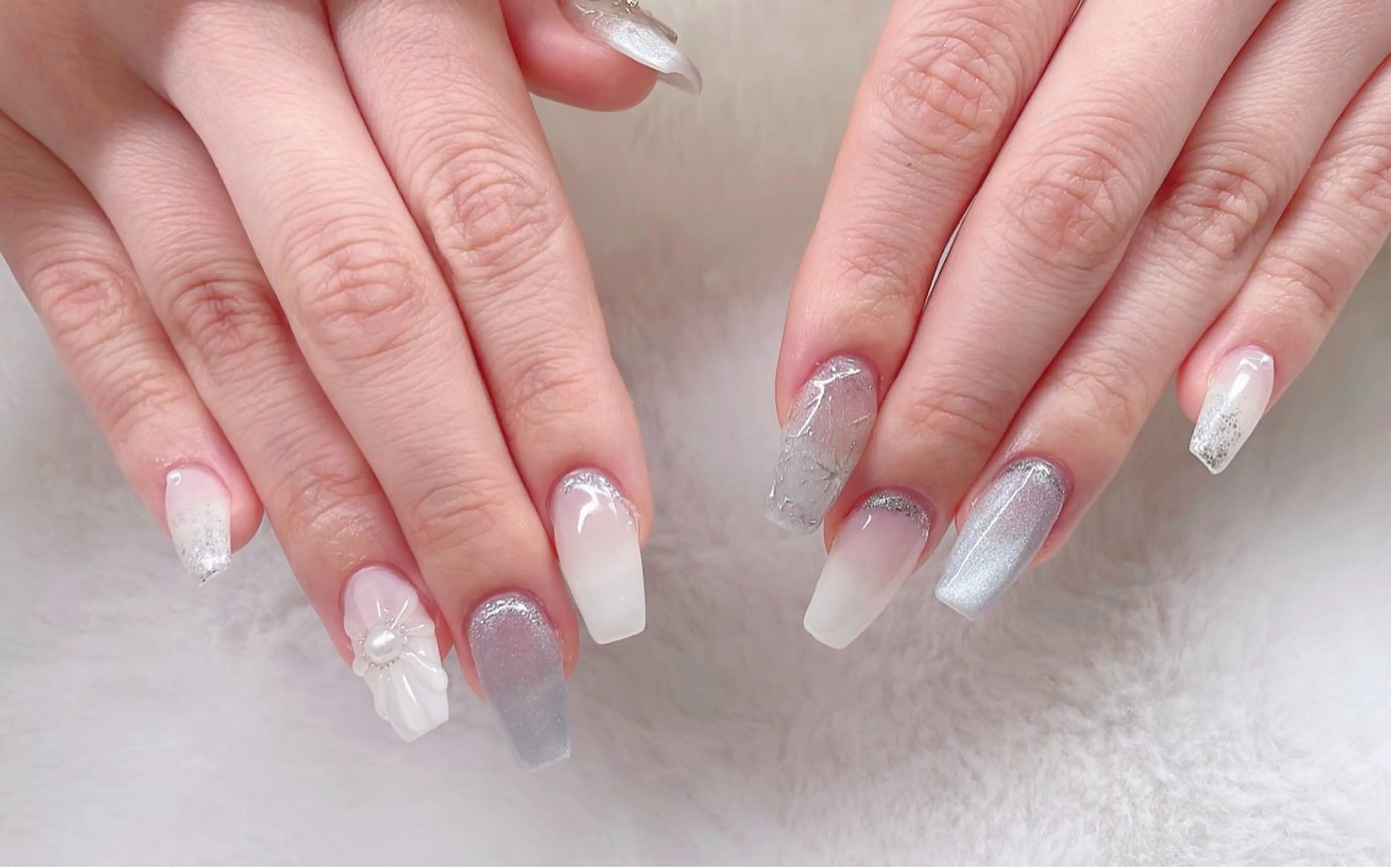 ネイル アニマル柄 チークネイル 成人式 フラッシュネイル フットネイル ハンドネイル B·U Nail大宮 長さだし専門店のネイルデザイン