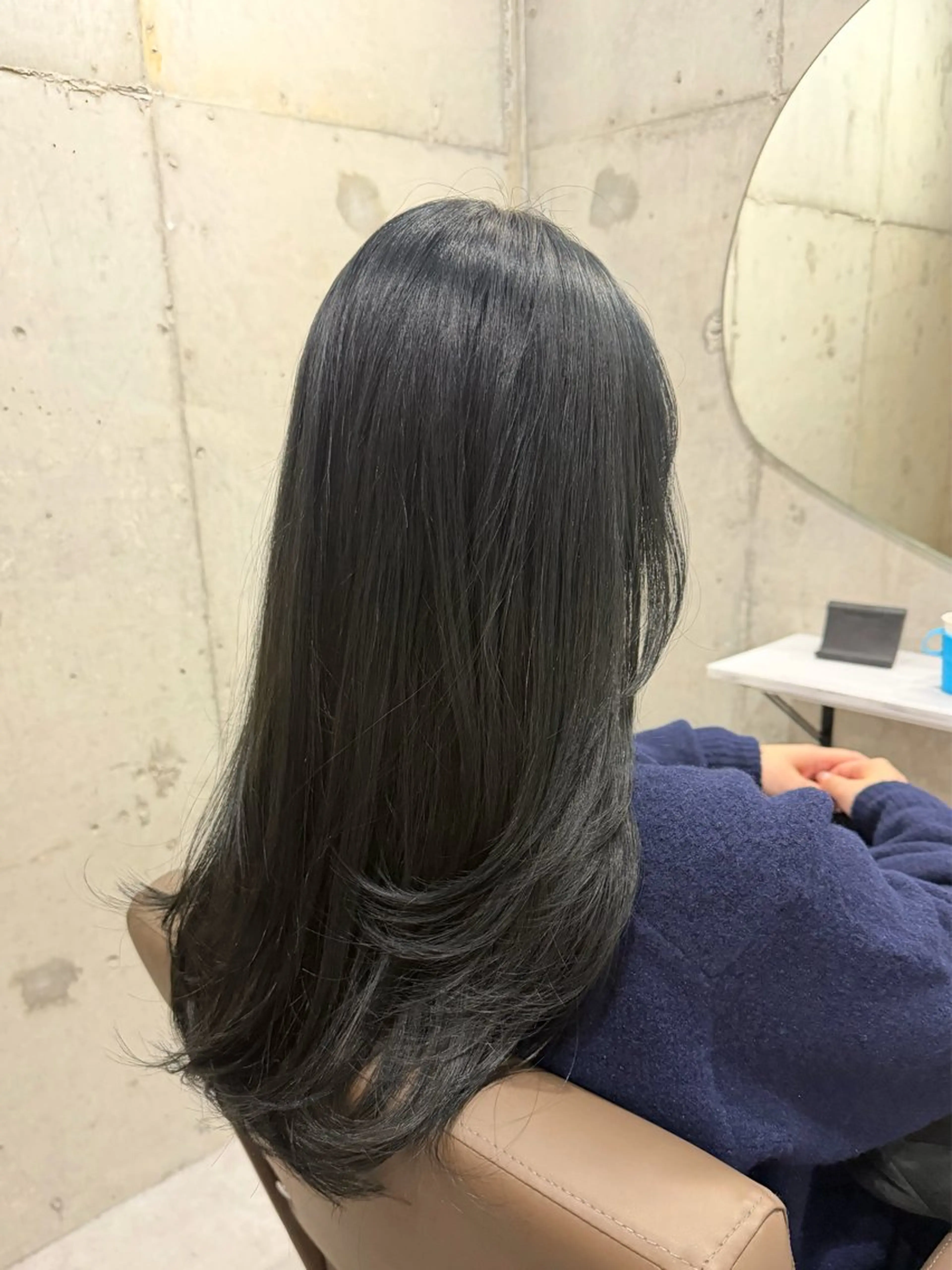 ロング ヘアカラー 黒木日那/髪質改善/ グレージュ/レイヤーのヘアスタイル