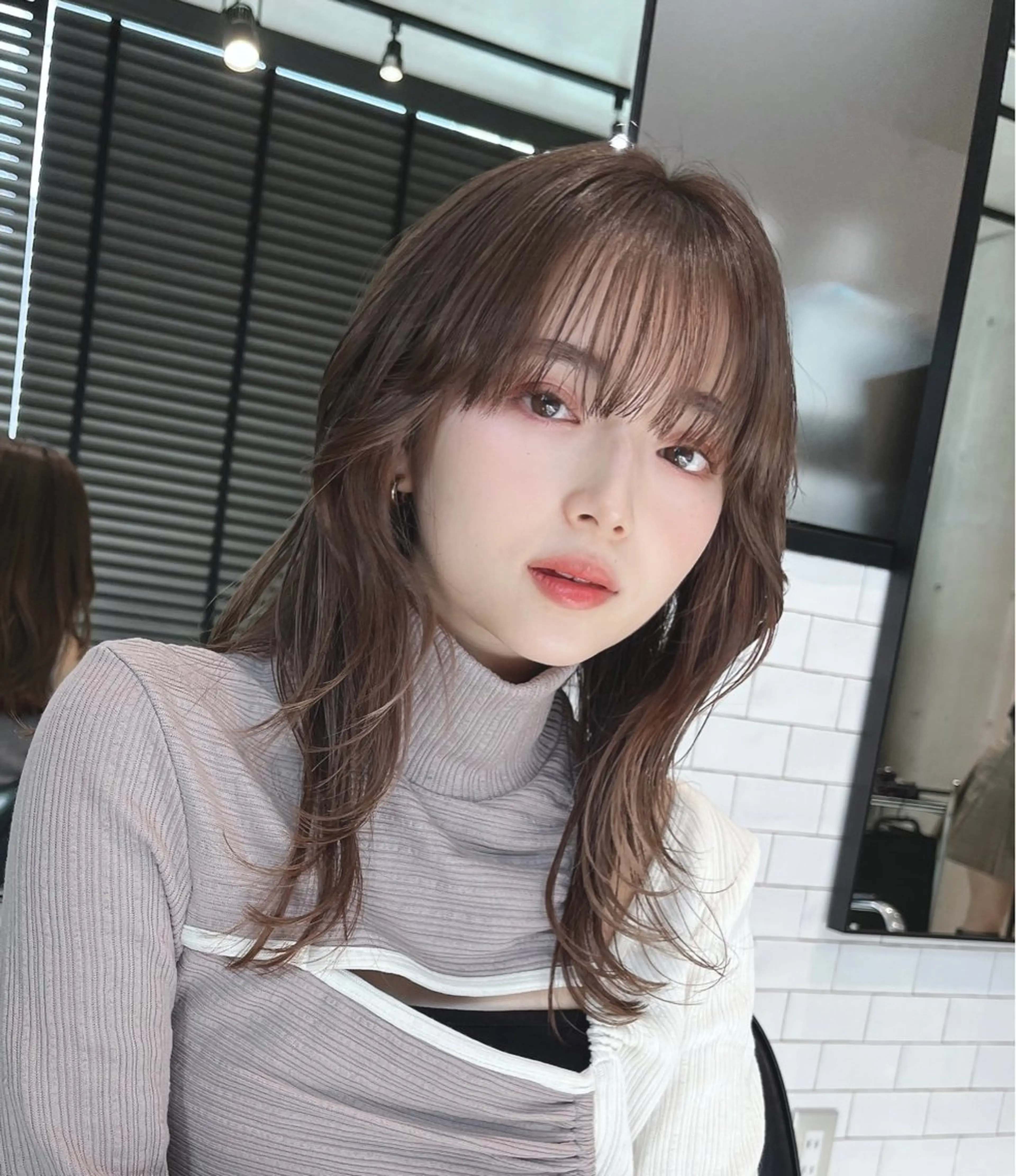 セミロング カラー カット ヘアカラー トリートメント 🌫️大人韓国ヘア 🌫️naoyaのヘアスタイル