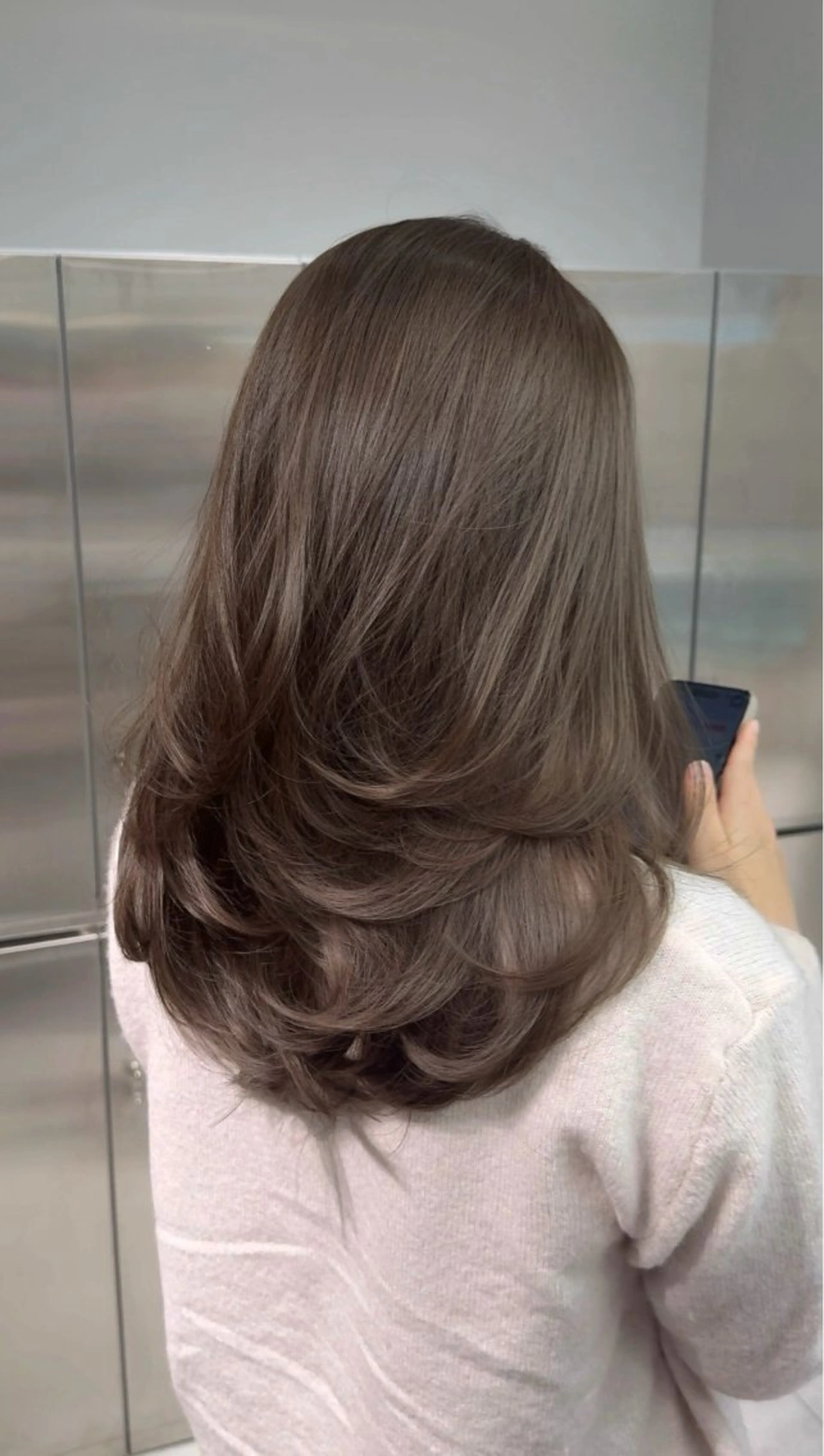 カラー ゆうま/ 抜け感艶カラーのヘアスタイル