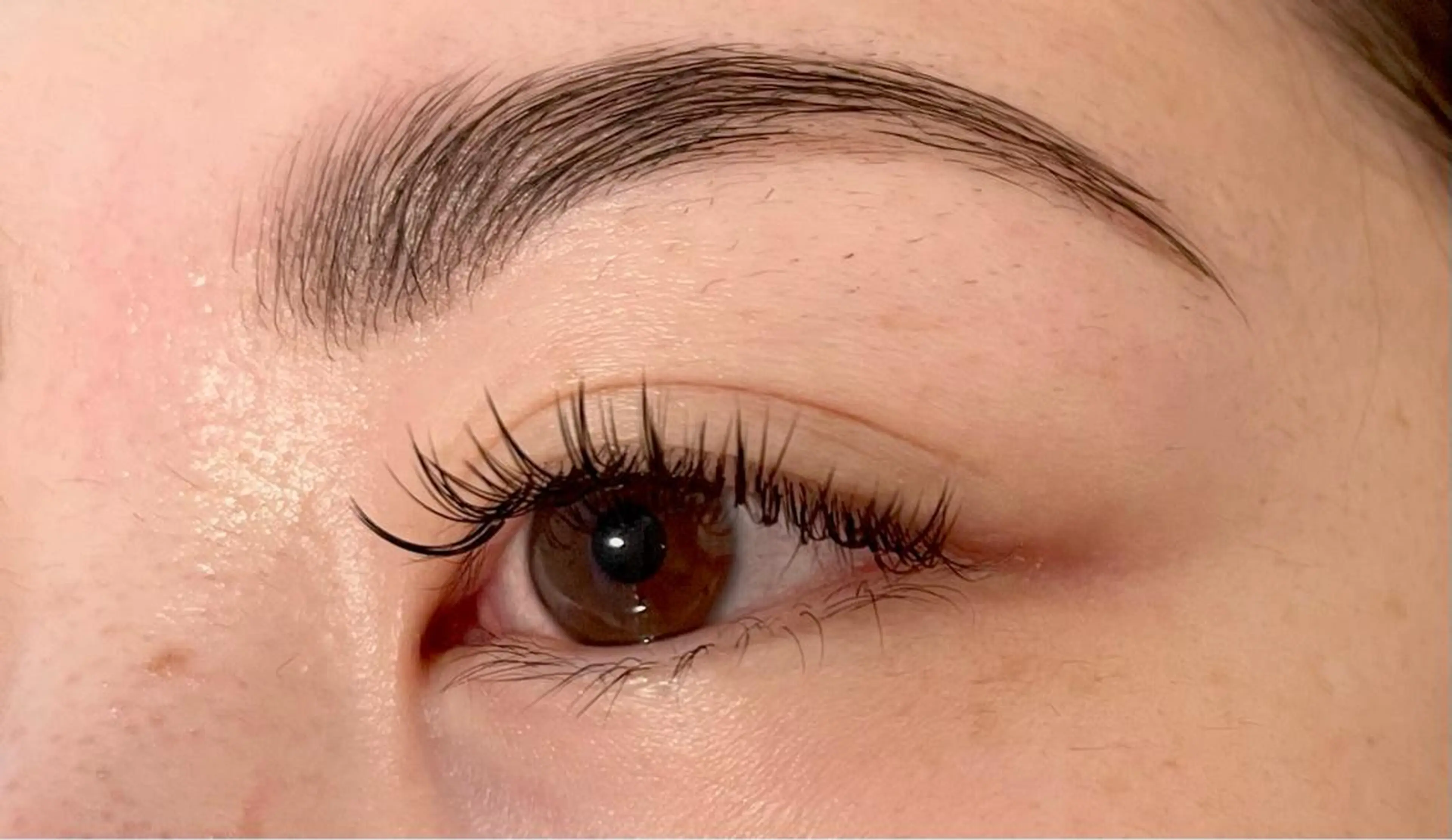 マツエク・マツパ アイブロウ salone Regina所属・Regina（レジー ナ）nanahoのマツエク・マツパデザイン