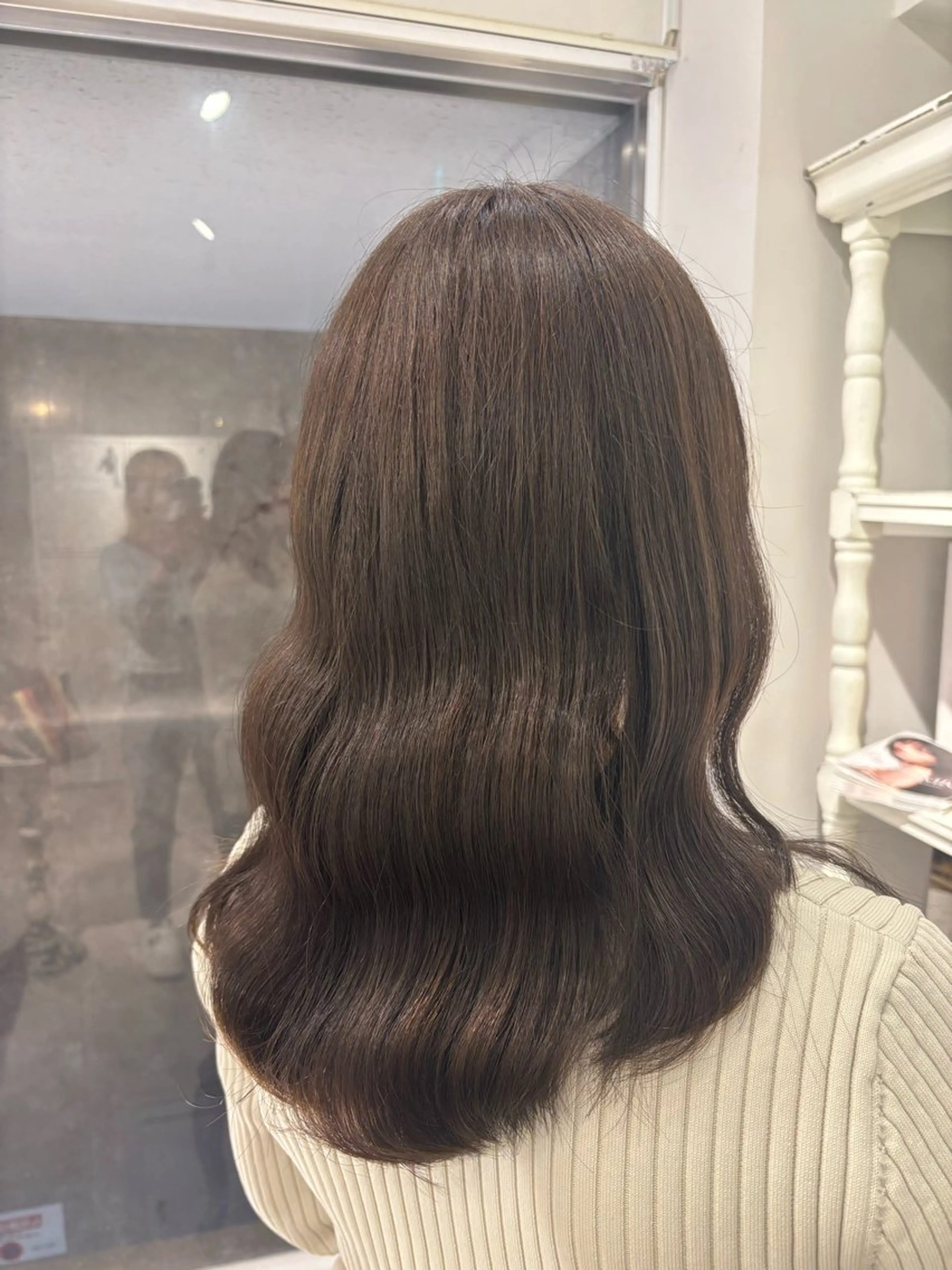 セミロング カラー ブラウンカラー チョコレートブラウン CreBiA ayanoのヘアスタイル