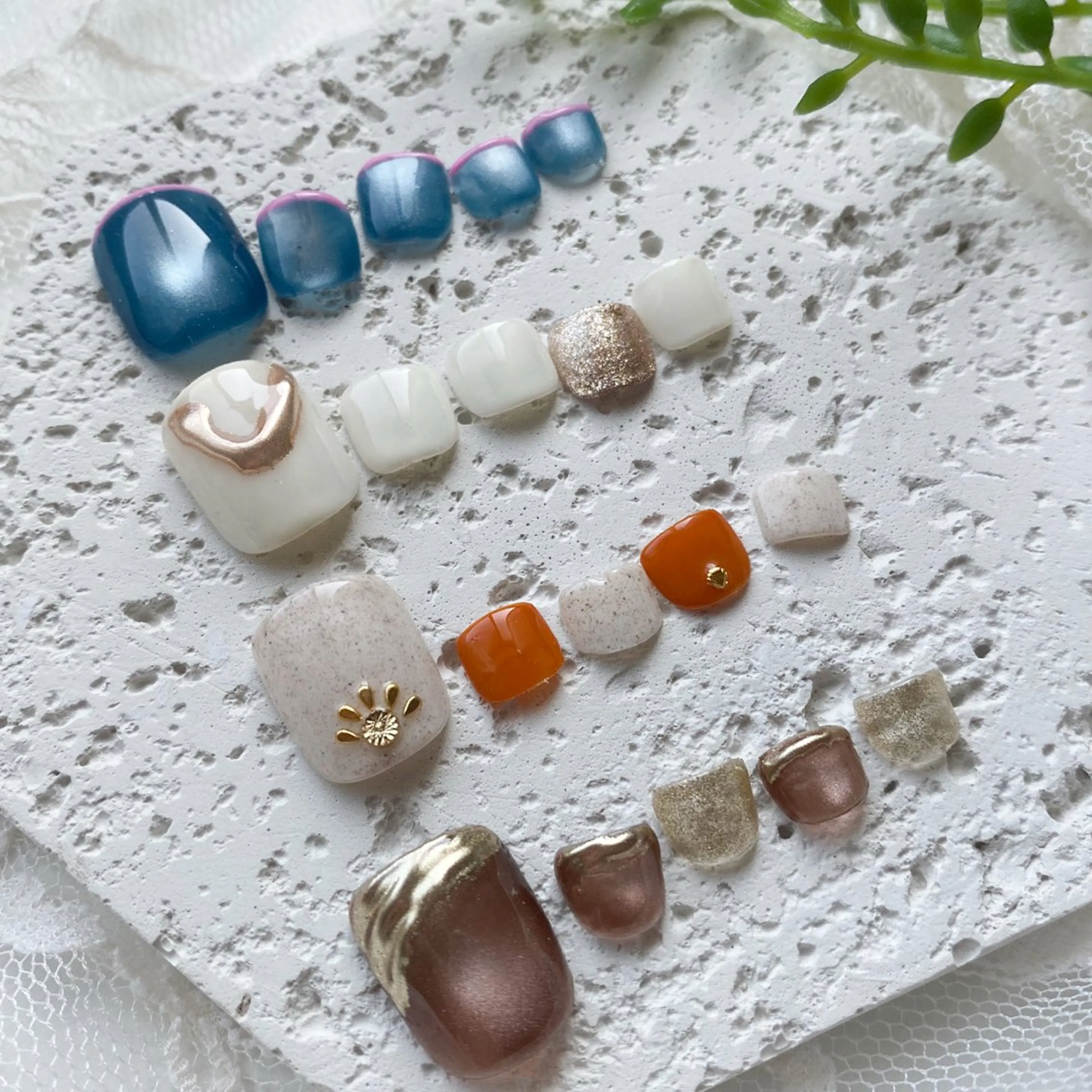 ネイル フットネイル NailSalon LuireAIKAのネイルデザイン