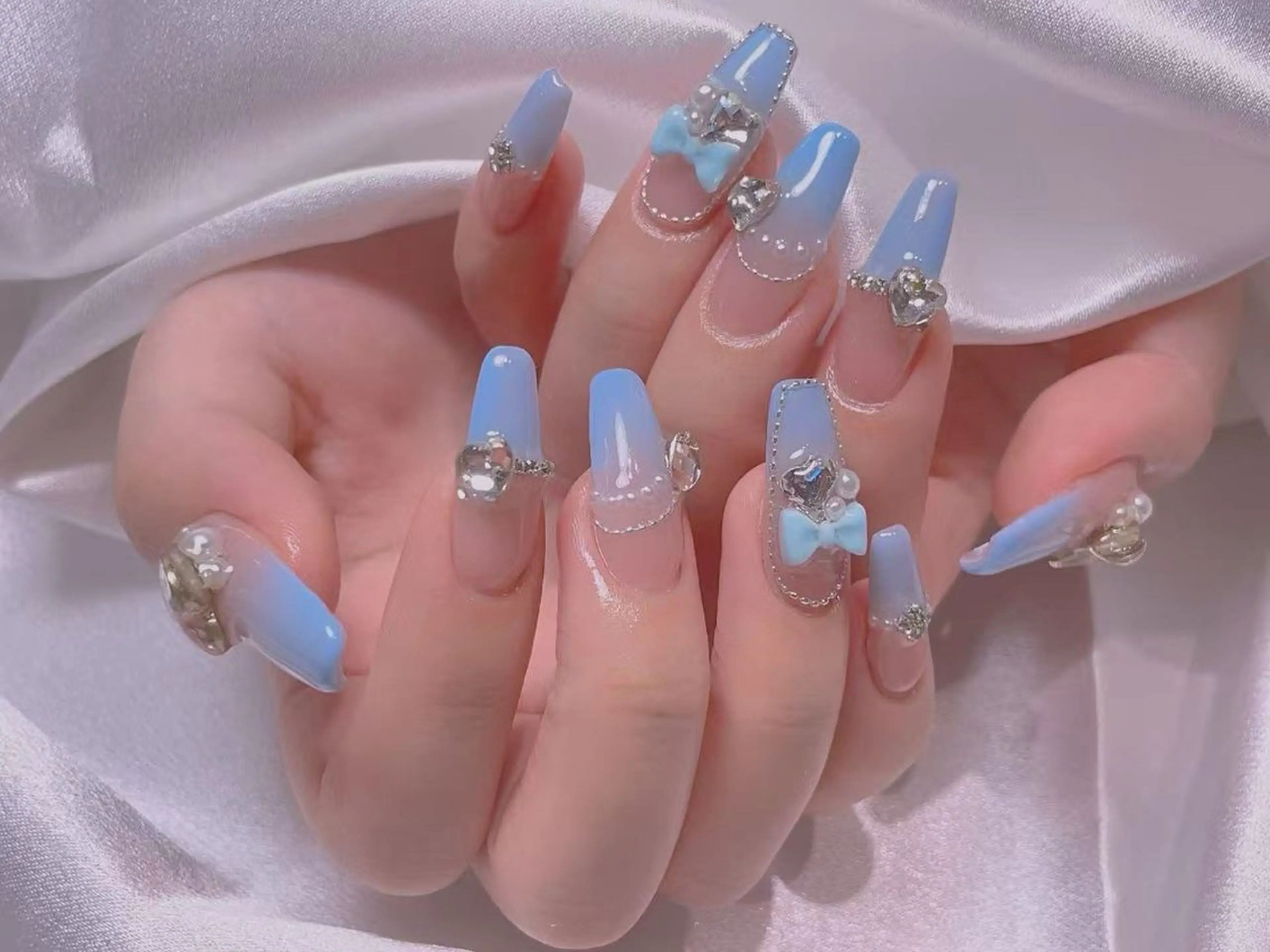 ネイル 長さ出し専門店 RIRIのネイルデザイン