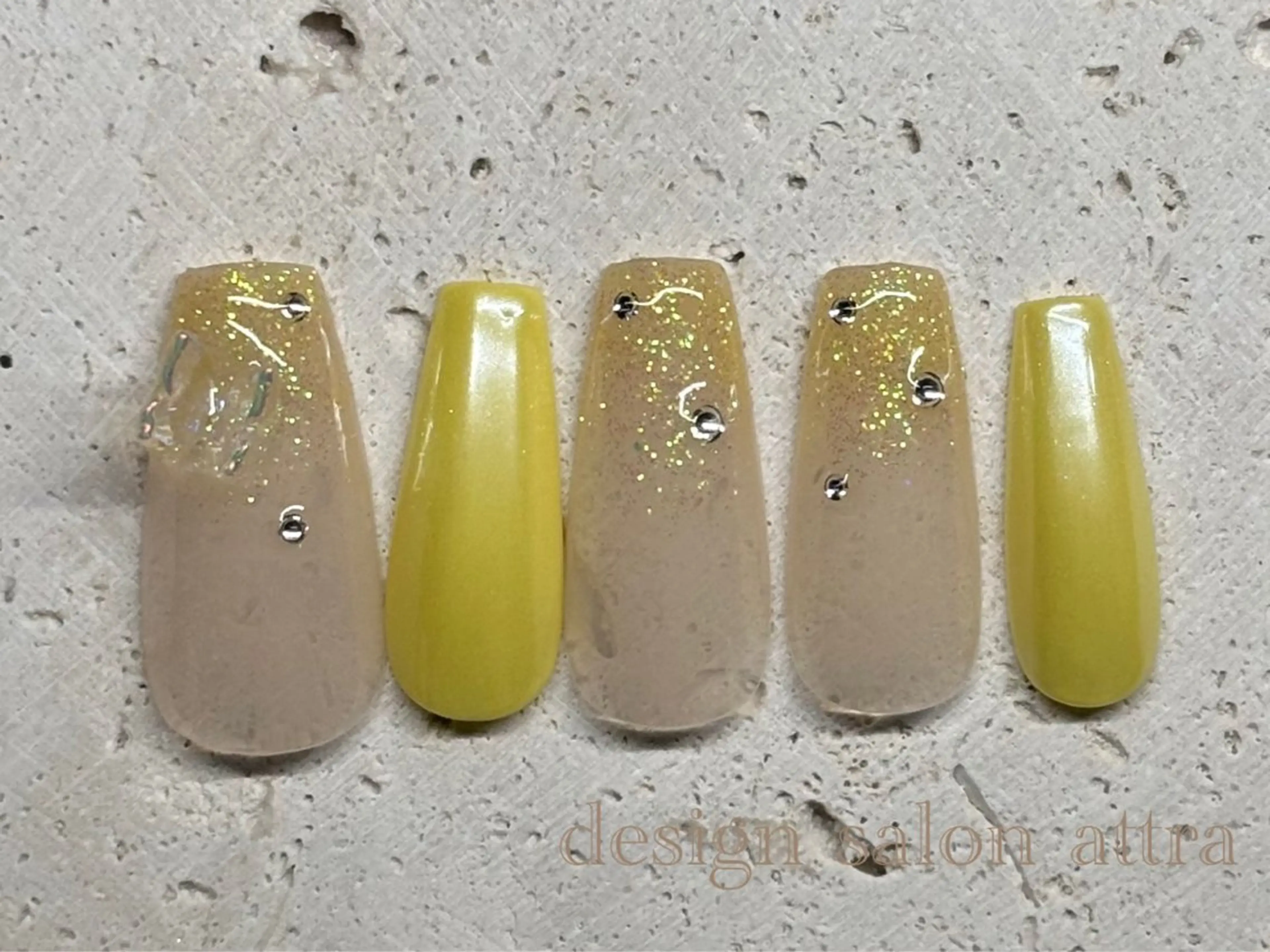 ネイル ハンドネイル attra 菅野のネイルデザイン