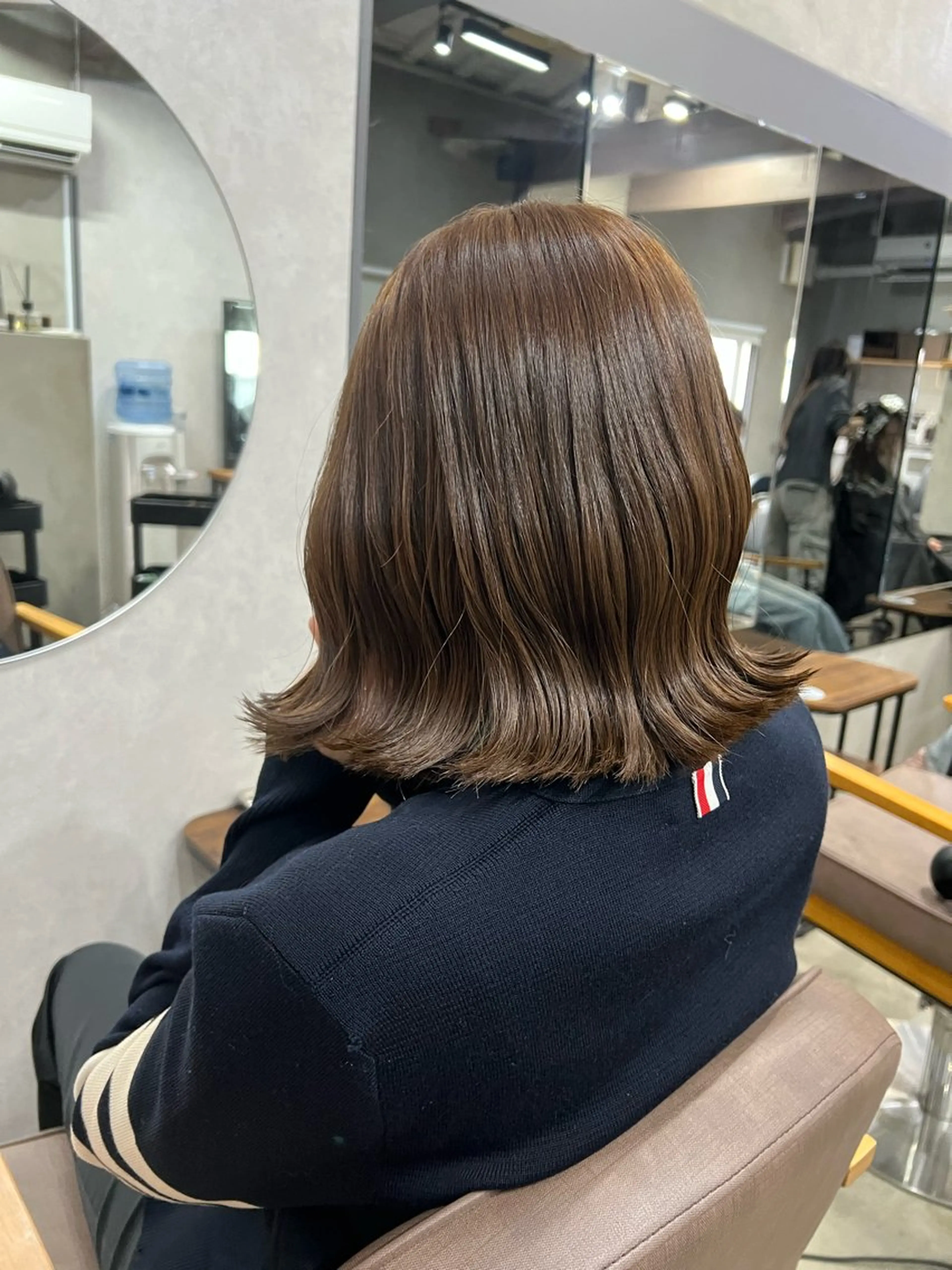 ショート カラー ベージュカラー ブリーチ ケアブリーチ ハイトーンカラー ミルクティーベージュ カット ヘアカラー YUI ハイトーンカラーのヘアスタイル