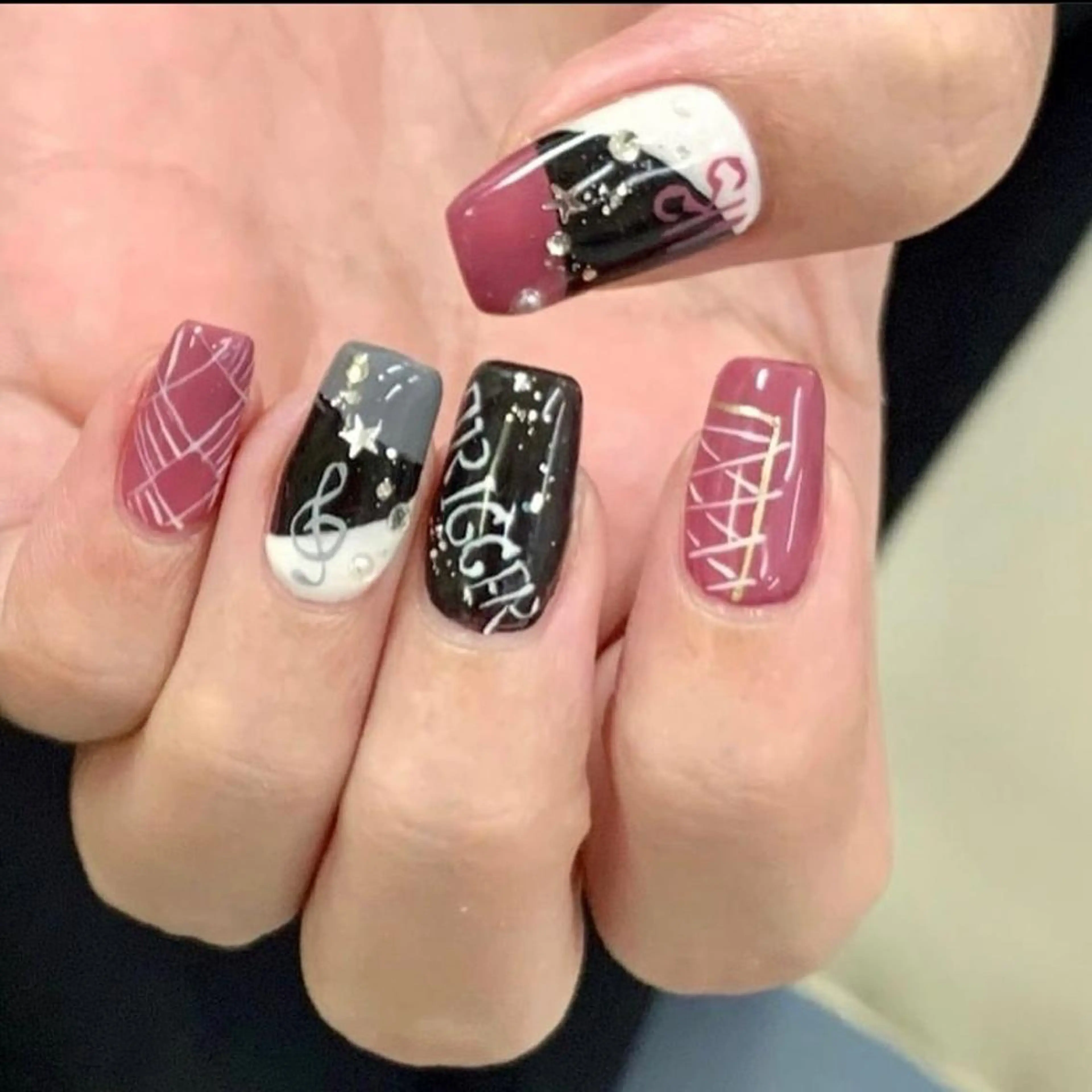 ネイル ハンドネイル アトリエ　ミモザ所属・いまむら あかりのネイルデザイン