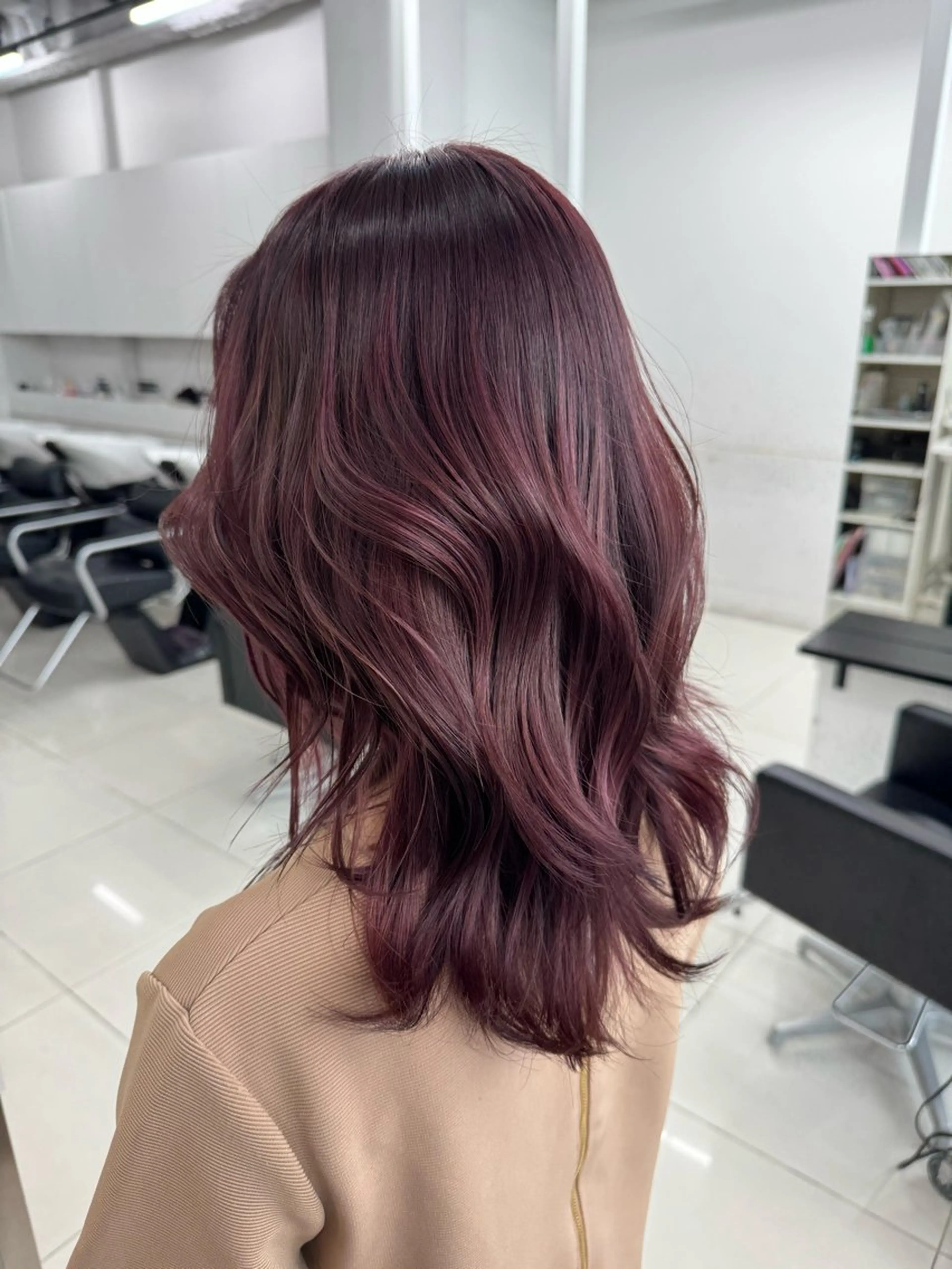 ミディアム カラー カット ヘアカラー トリートメント ブリーチカラー 安田海音のヘアスタイル