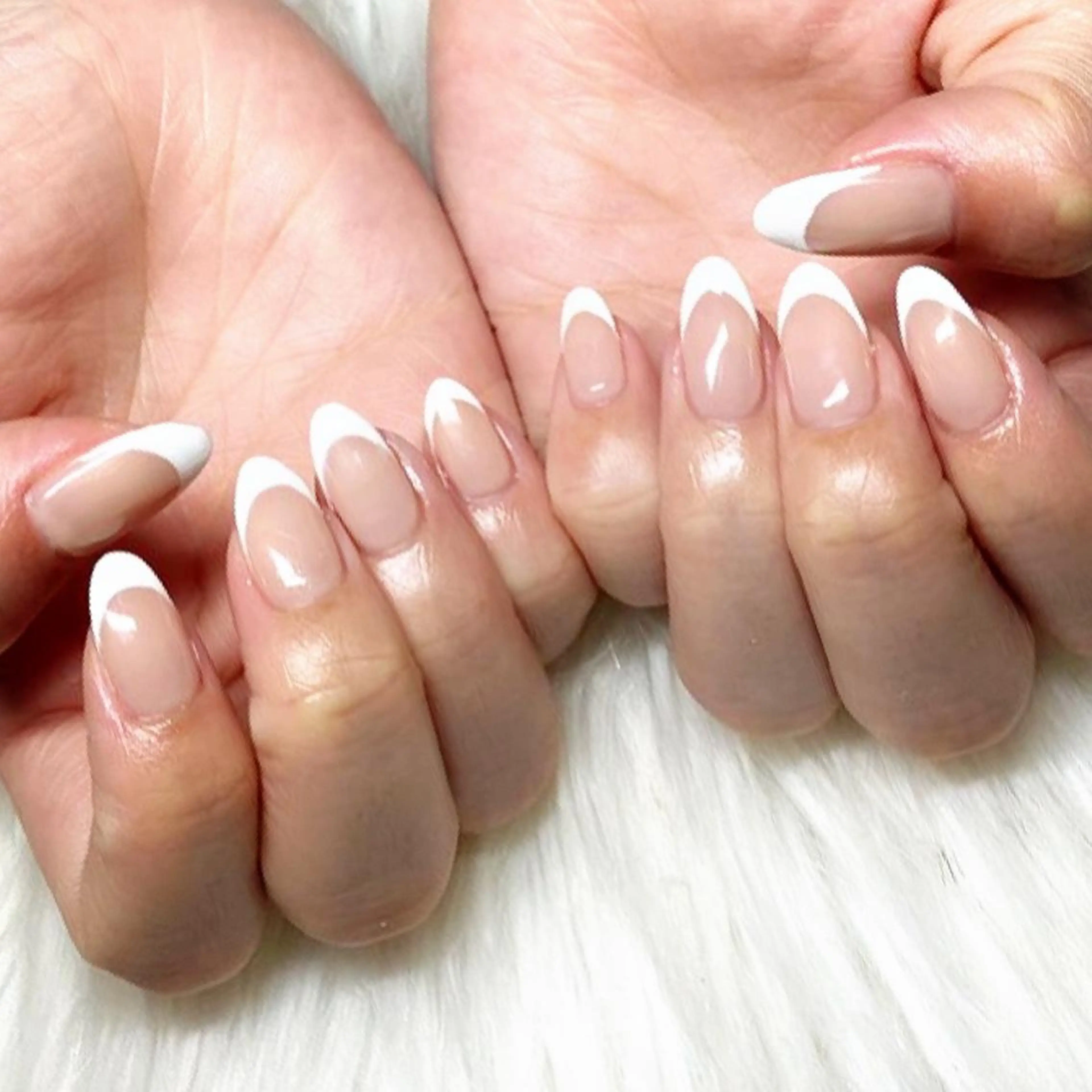 オフなし✨フレンチ クリアベース💅🏻ラメラインOK！ストーン10粒サービス！の写真