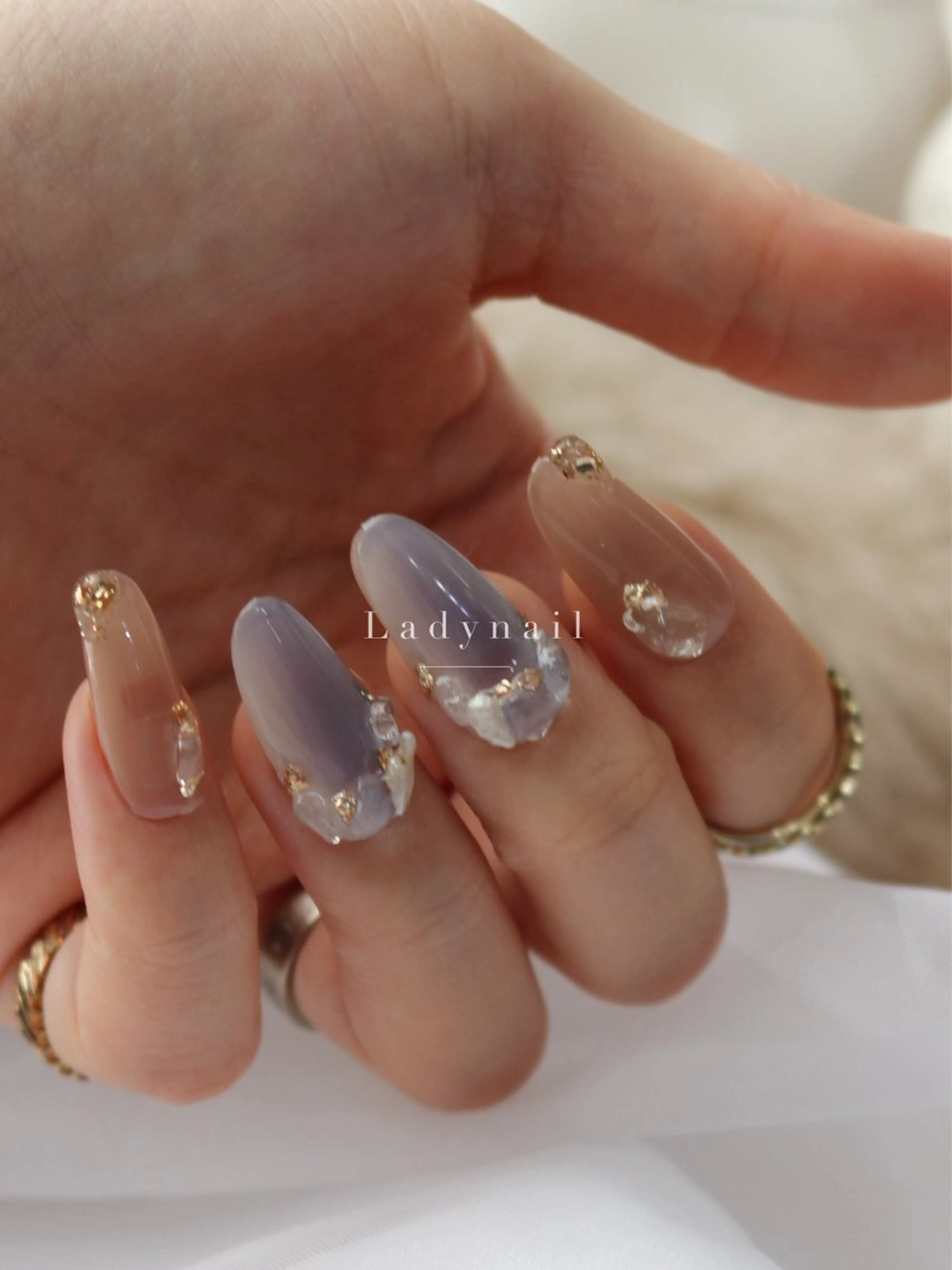 ネイル グラデーション 氷ネイル・うるうるネイル マグネットネイル 春ネイル ハンドネイル Lady nailのネイルデザイン