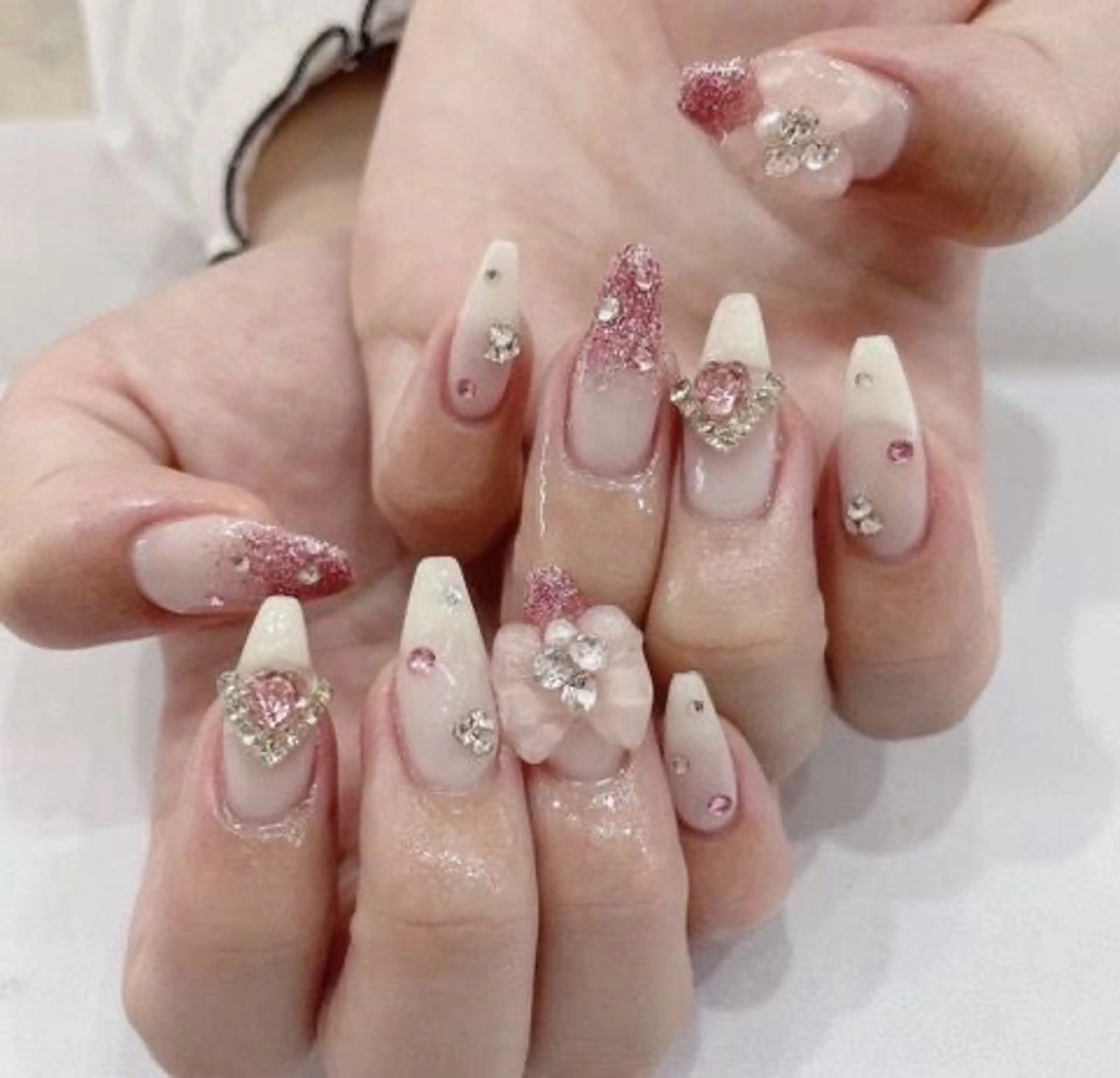 ネイル 長さ出し マグネットネイル ミラーネイル ピンク ネイルチップ Lee Nailsのネイルデザイン