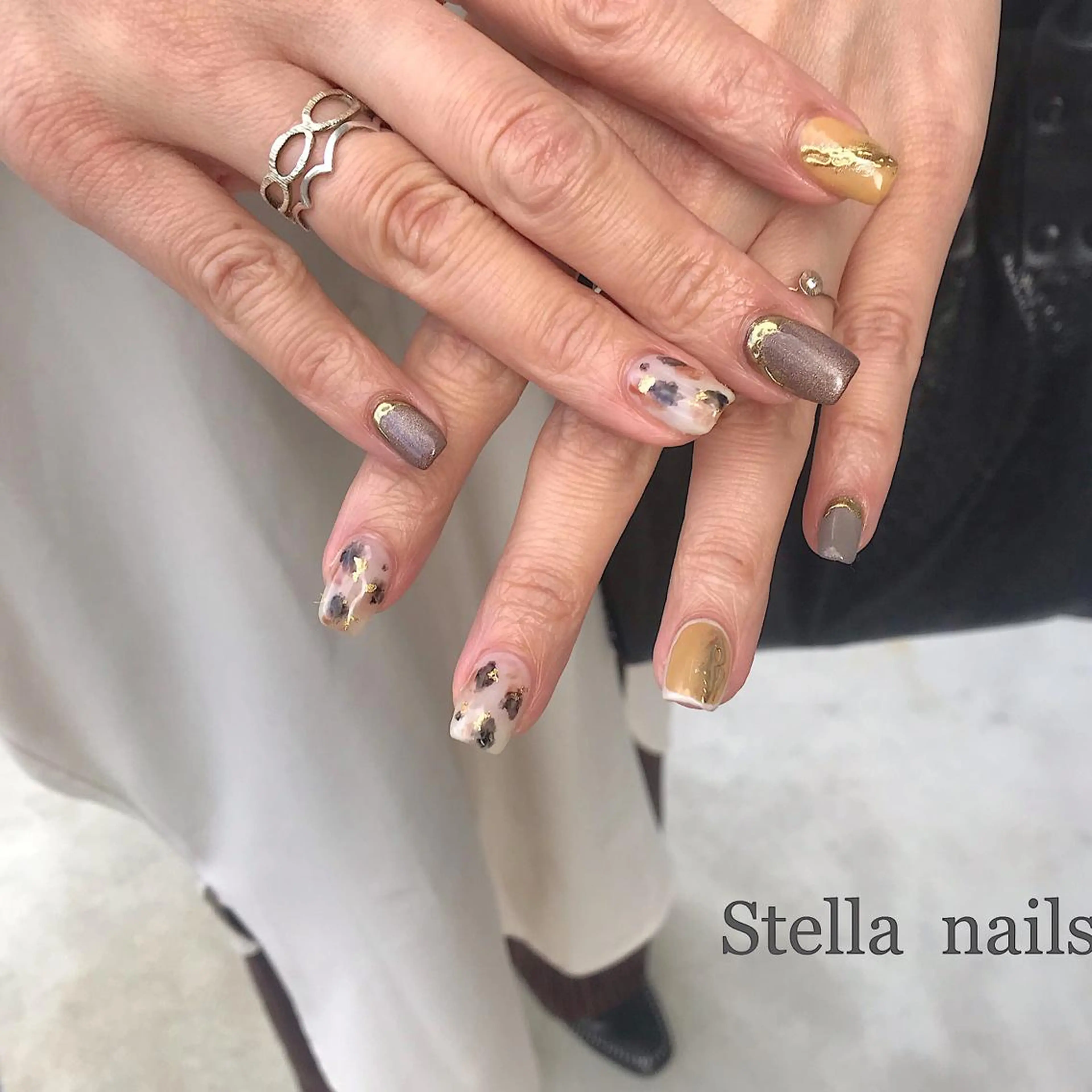 ネイル アニマル柄 マグネットネイル Stella nailsのネイルデザイン