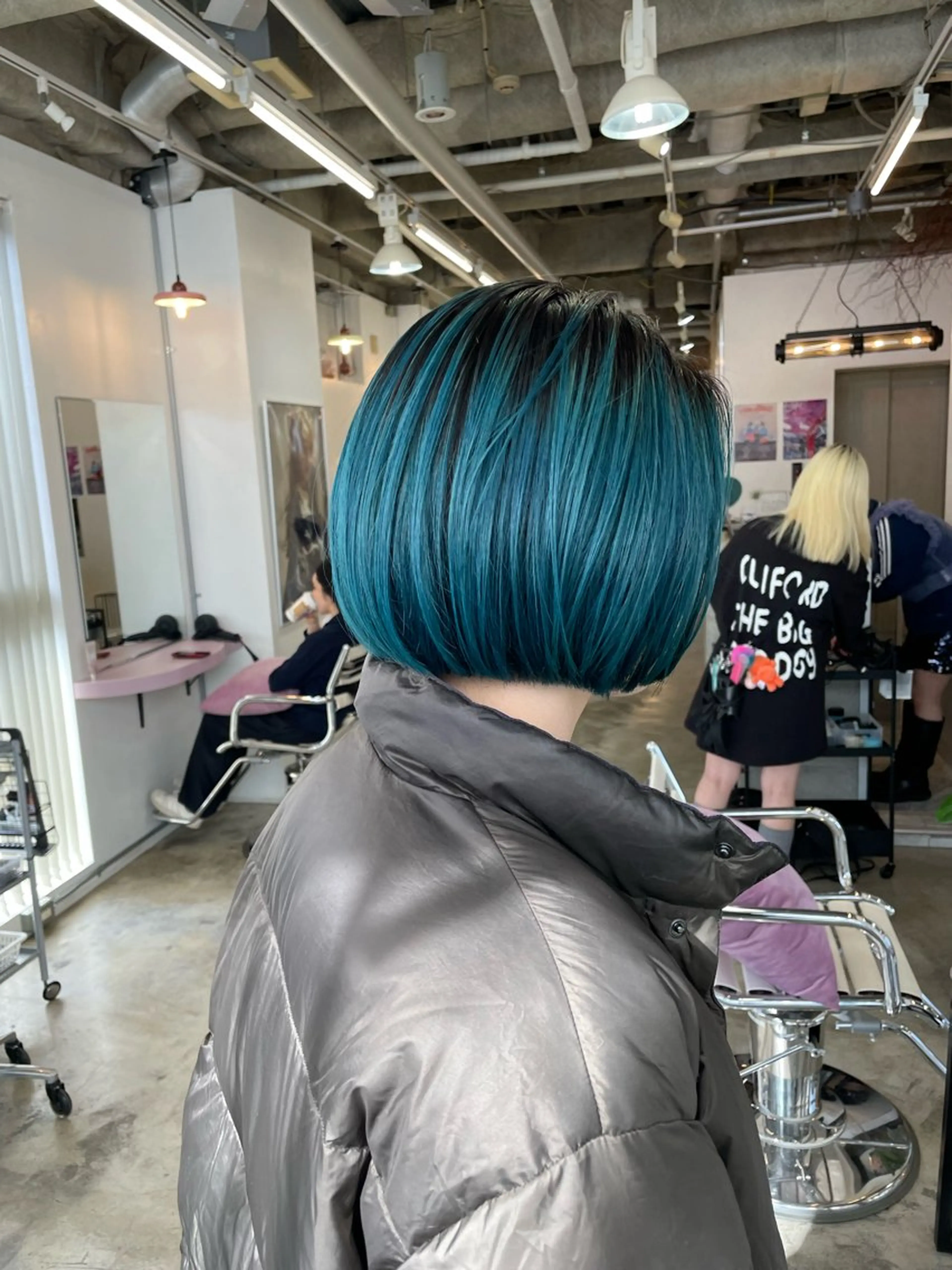 ショート ヘアカラー nessヤマサキ リュウタのヘアスタイル