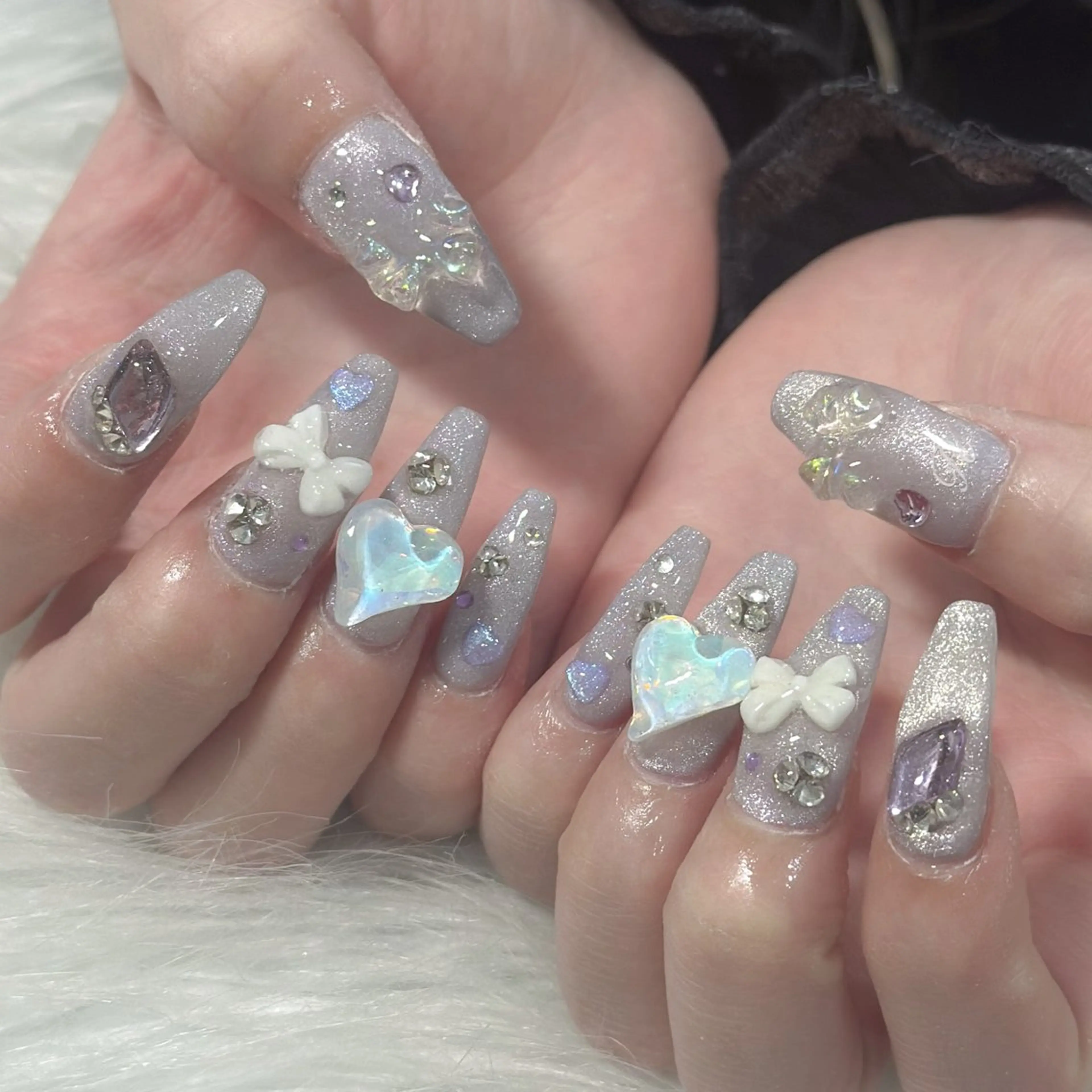 ネイル ハンドネイル フットネイル LAVISH nanamiのネイルデザイン