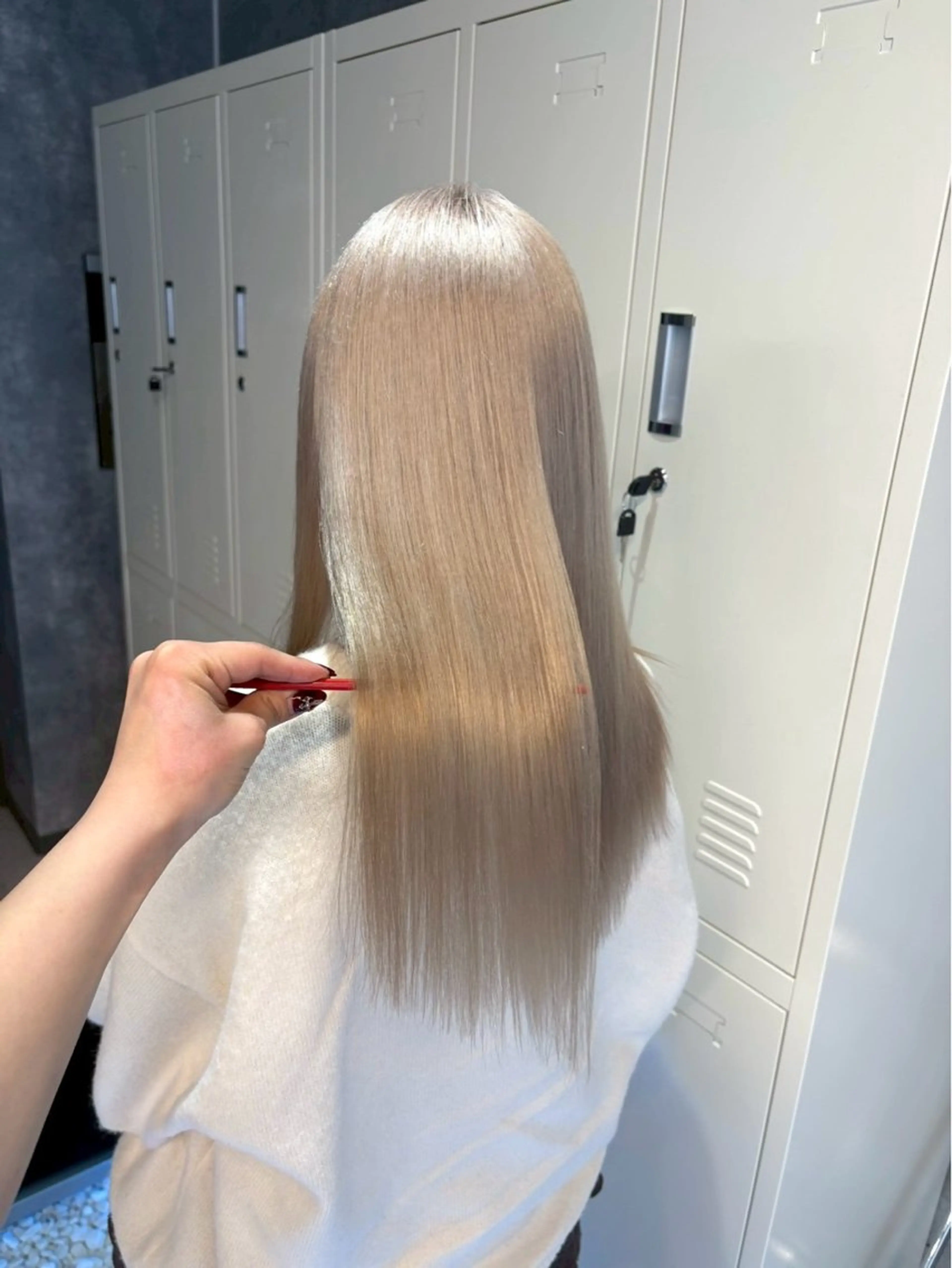 カラー 🦋ハイトーン×ア レンジ💫Leenaのヘアスタイル