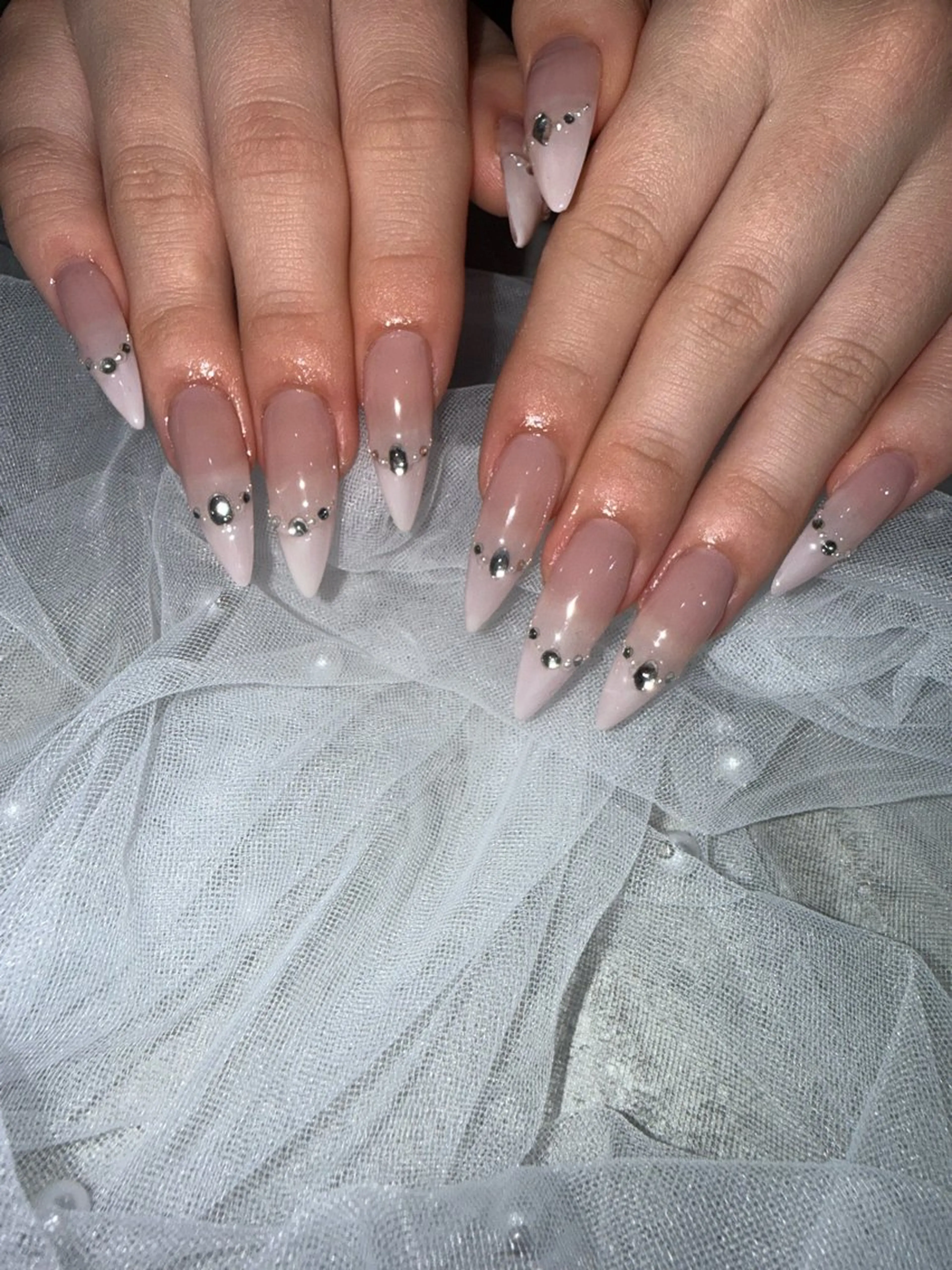 ネイル 持ち込み ハンドネイル Raviliss ♡のネイルデザイン