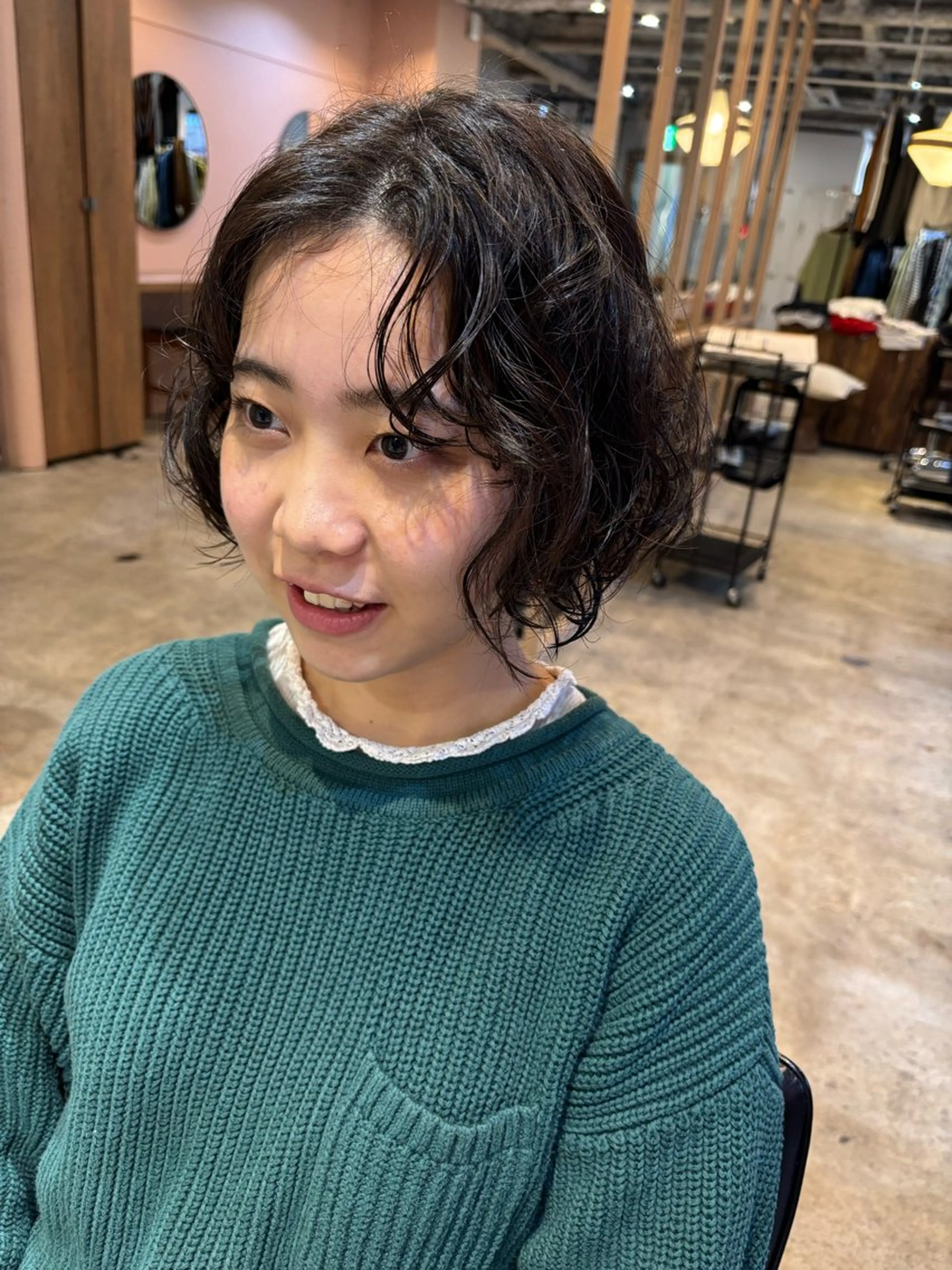 ショート カラー パーマ カット パーマ トリートメント Hayashi Shioriのヘアスタイル